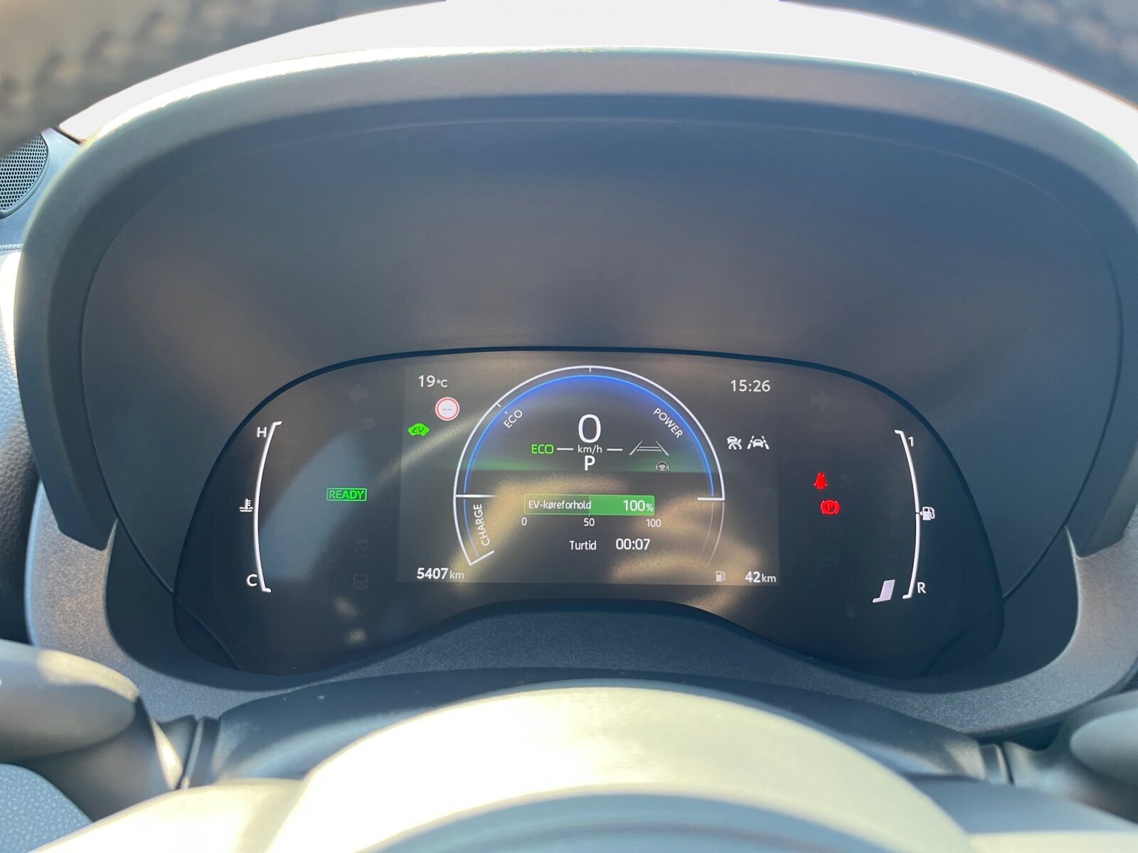Billede af Toyota Yaris Cross 1,5 Hybrid Style Comfort 116HK 5d Trinl. Gear