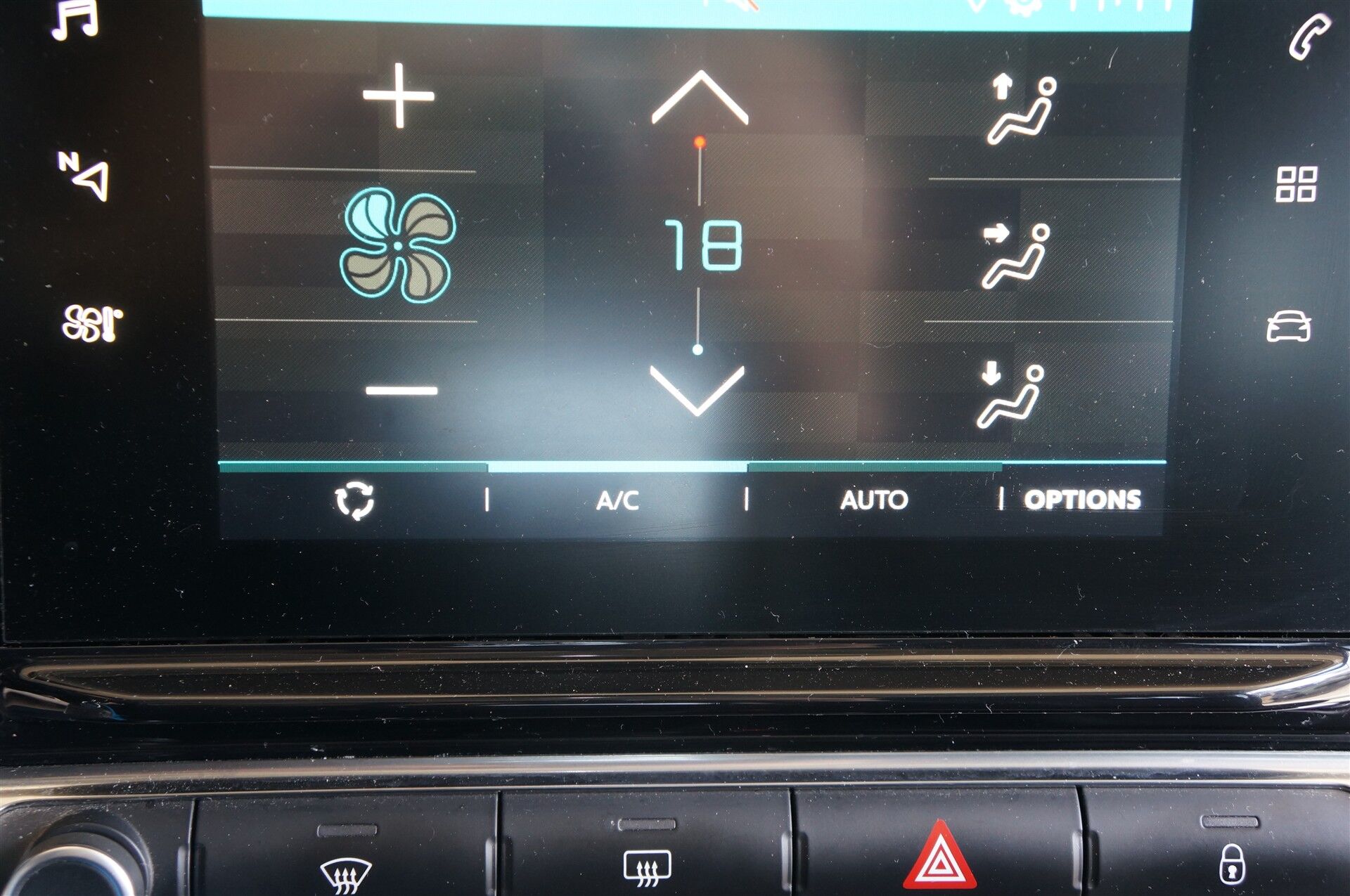 Billede af Citroën C3 1,2 PureTech VTR Attaque start/stop 82HK 5d