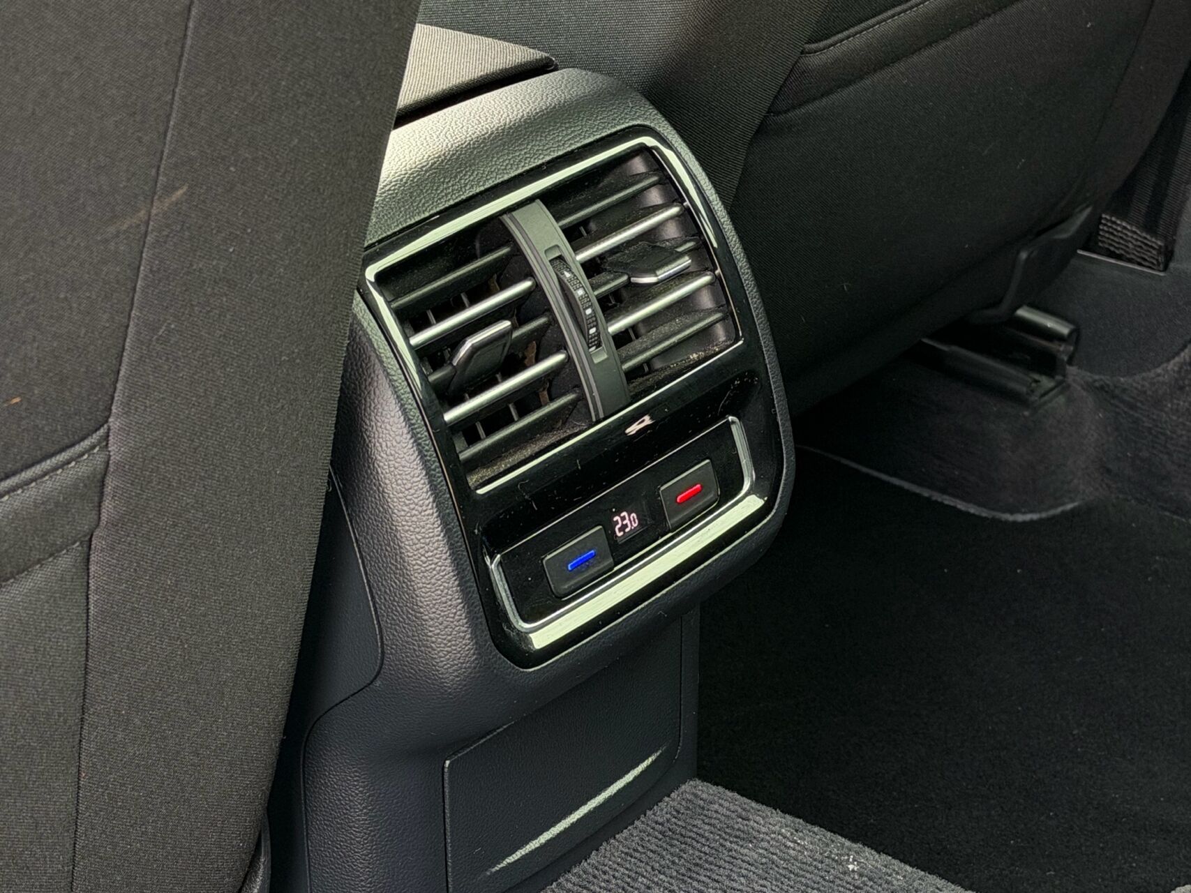 Billede af VW Passat Variant 1,4 TSI BMT ACT Comfortline 150HK Stc 6g