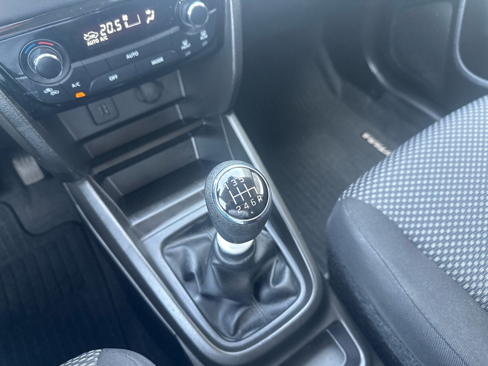 Billede af Suzuki Vitara 1,4 Boosterjet  Mild hybrid Club 129HK 5d 6g