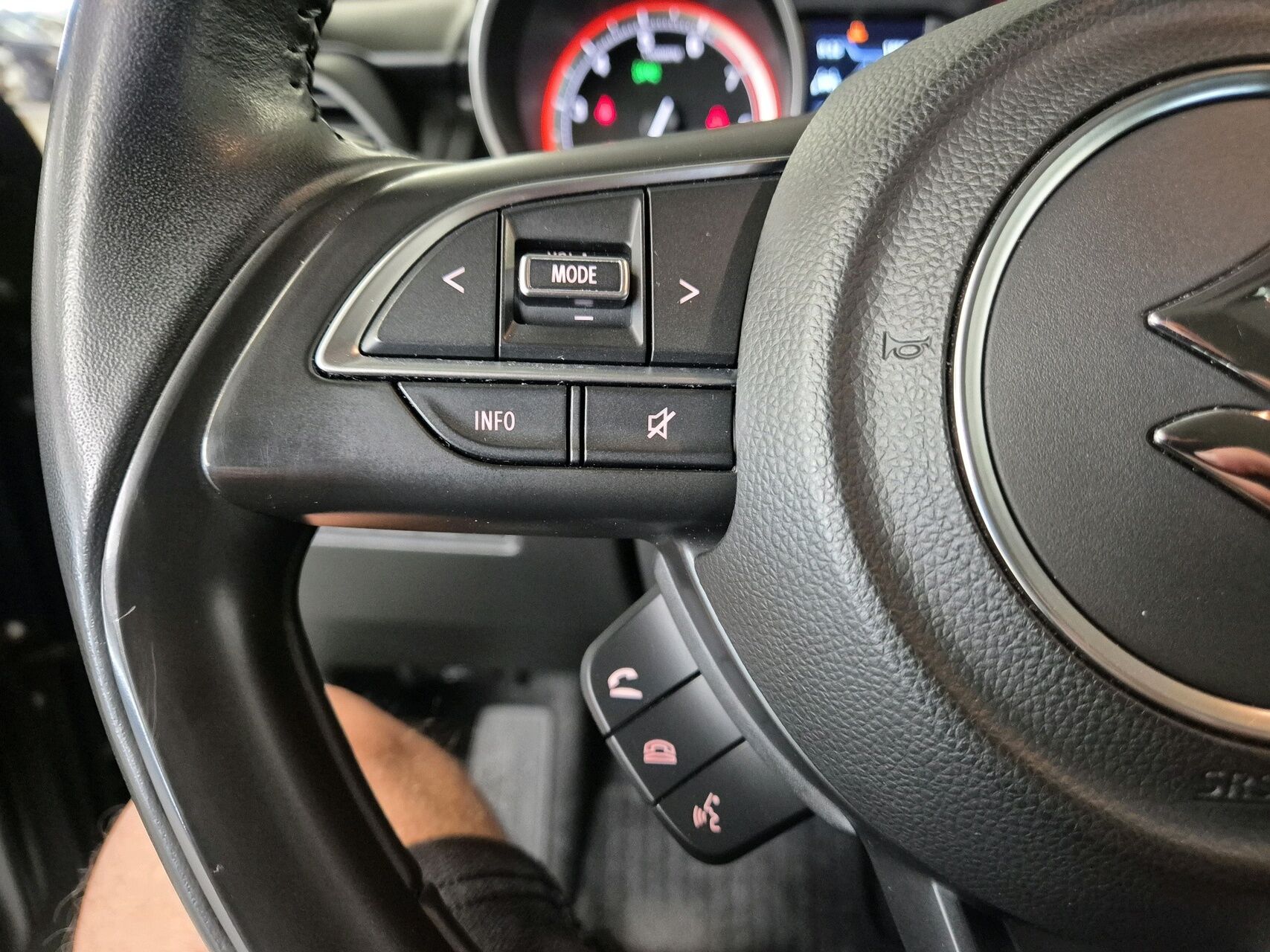 Billede af Suzuki Swift 1,2 Dualjet  Mild hybrid Action AEB 83HK 5d