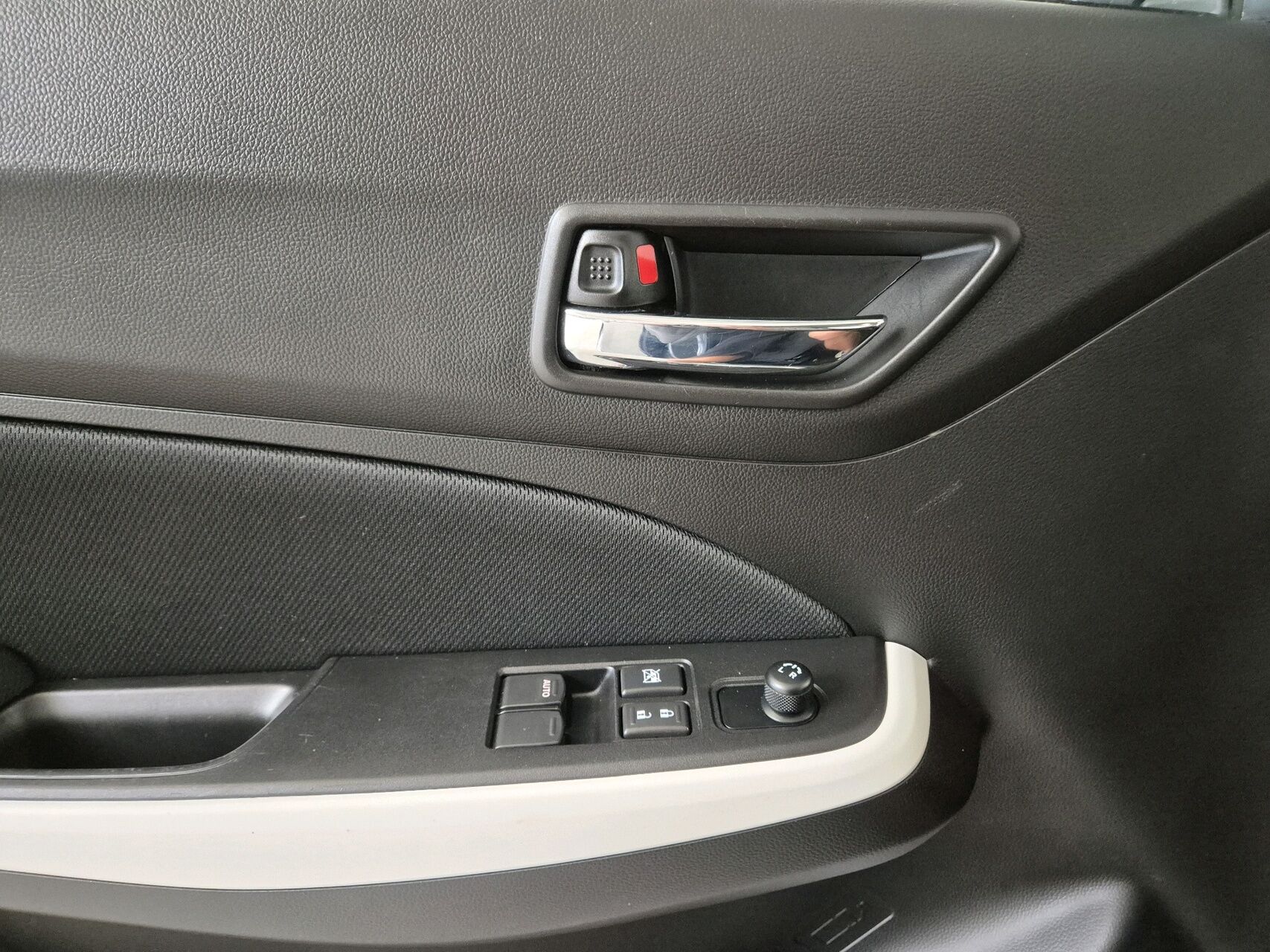 Billede af Suzuki Swift 1,2 Dualjet  Mild hybrid Action AEB 83HK 5d