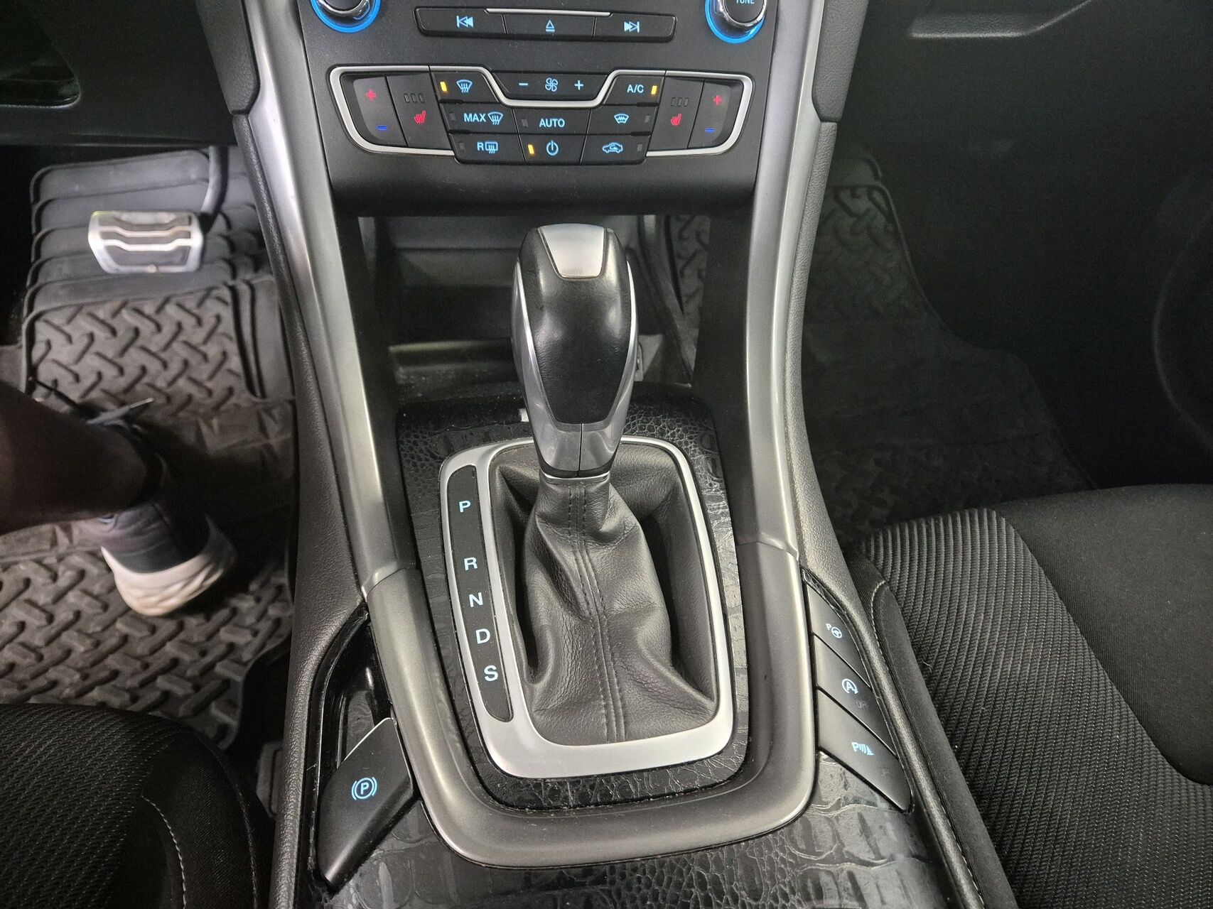 Billede af Ford Mondeo 2,0 TDCi Titanium 180HK Stc 6g Aut.