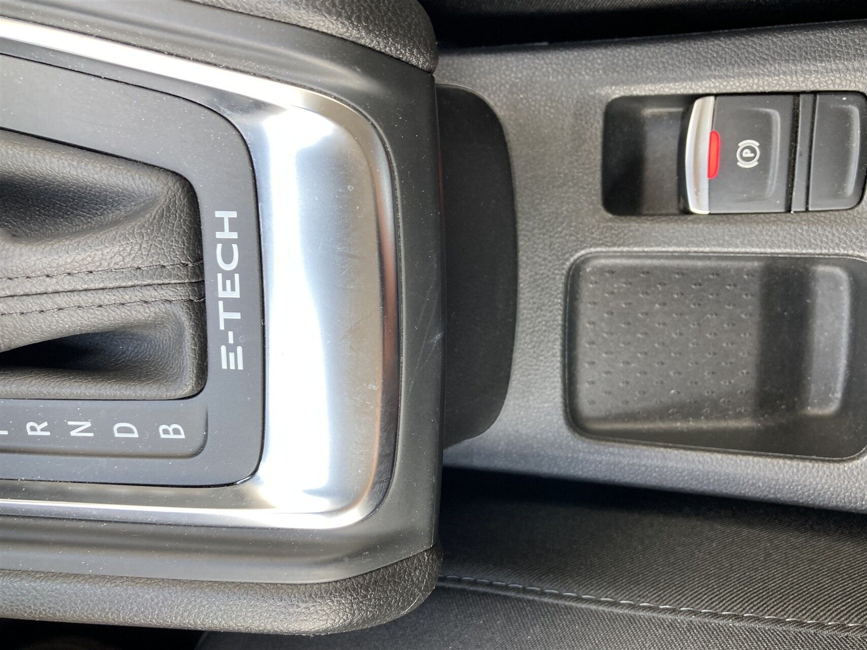 Billede af Renault Captur 1,6 E-TECH  Plugin-hybrid Techno 160HK 5d Aut.
