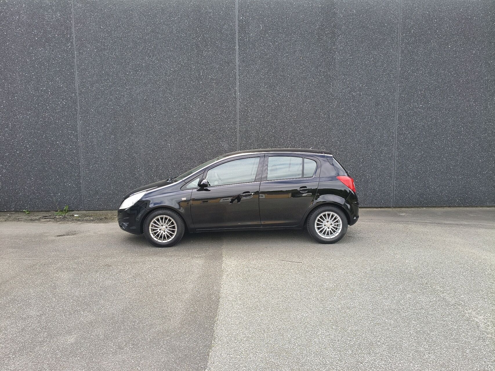 Billede af Opel Corsa 1,2 Twinport Cosmo 80HK 5d