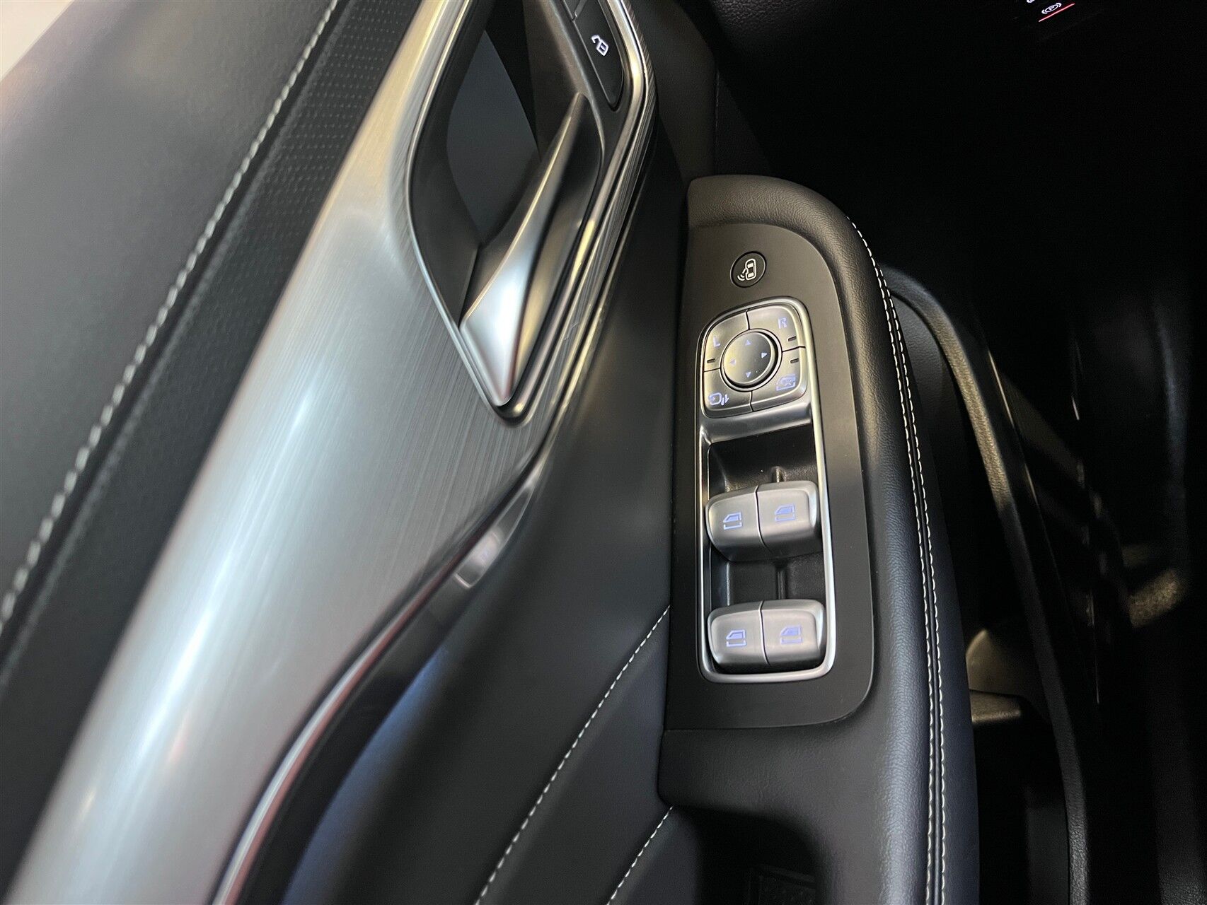 Billede af MG Marvel R EL Luxury 180HK 5d Aut.