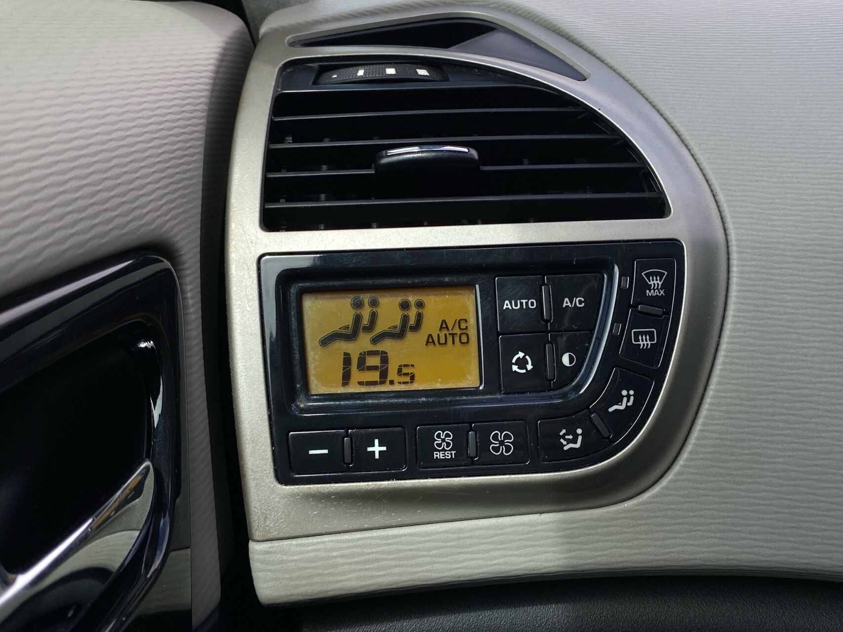 Billede af Citroën Grand C4 Picasso 1,6 HDI Seduction E6G 112HK 6g Aut.