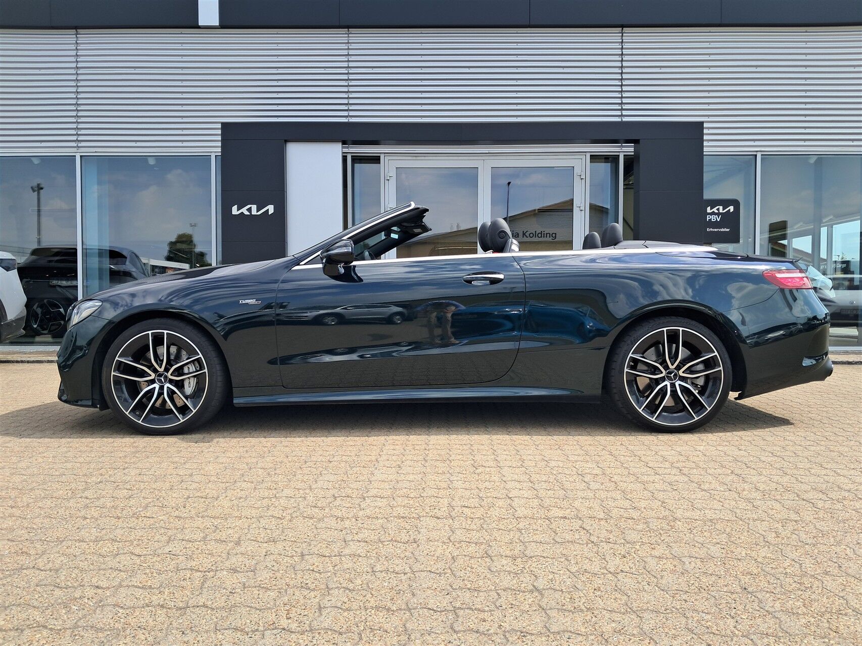 Billede af Mercedes-Benz E53 AMG T 3,0 V6  Mild hybrid 4Matic+ AMG Speedshift MCT 435HK Stc 9g Aut.