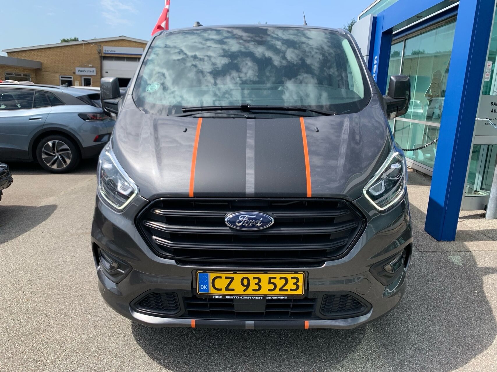Billede af Ford Transit Custom 290 L1H1 2,0 TDCi Sport 185HK Van 6g Aut.