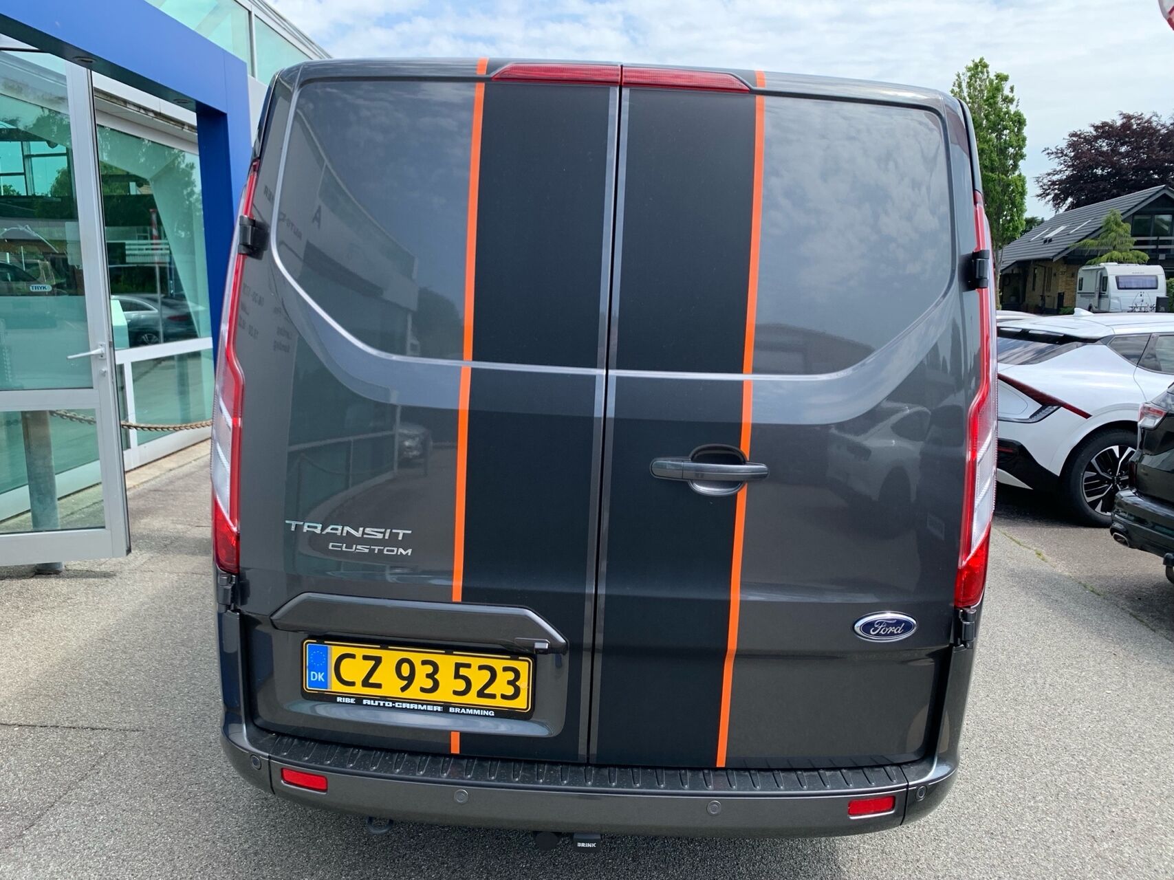 Billede af Ford Transit Custom 290 L1H1 2,0 TDCi Sport 185HK Van 6g Aut.