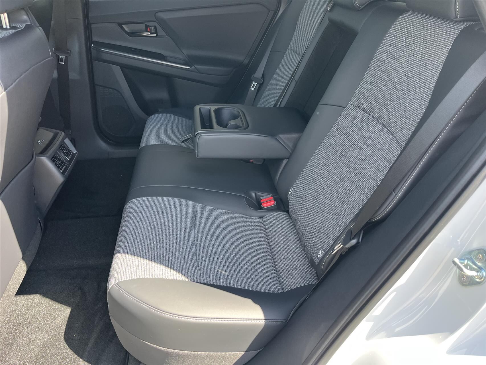 Billede af Toyota bZ4X EL Active Tech 224HK 5d Aut.