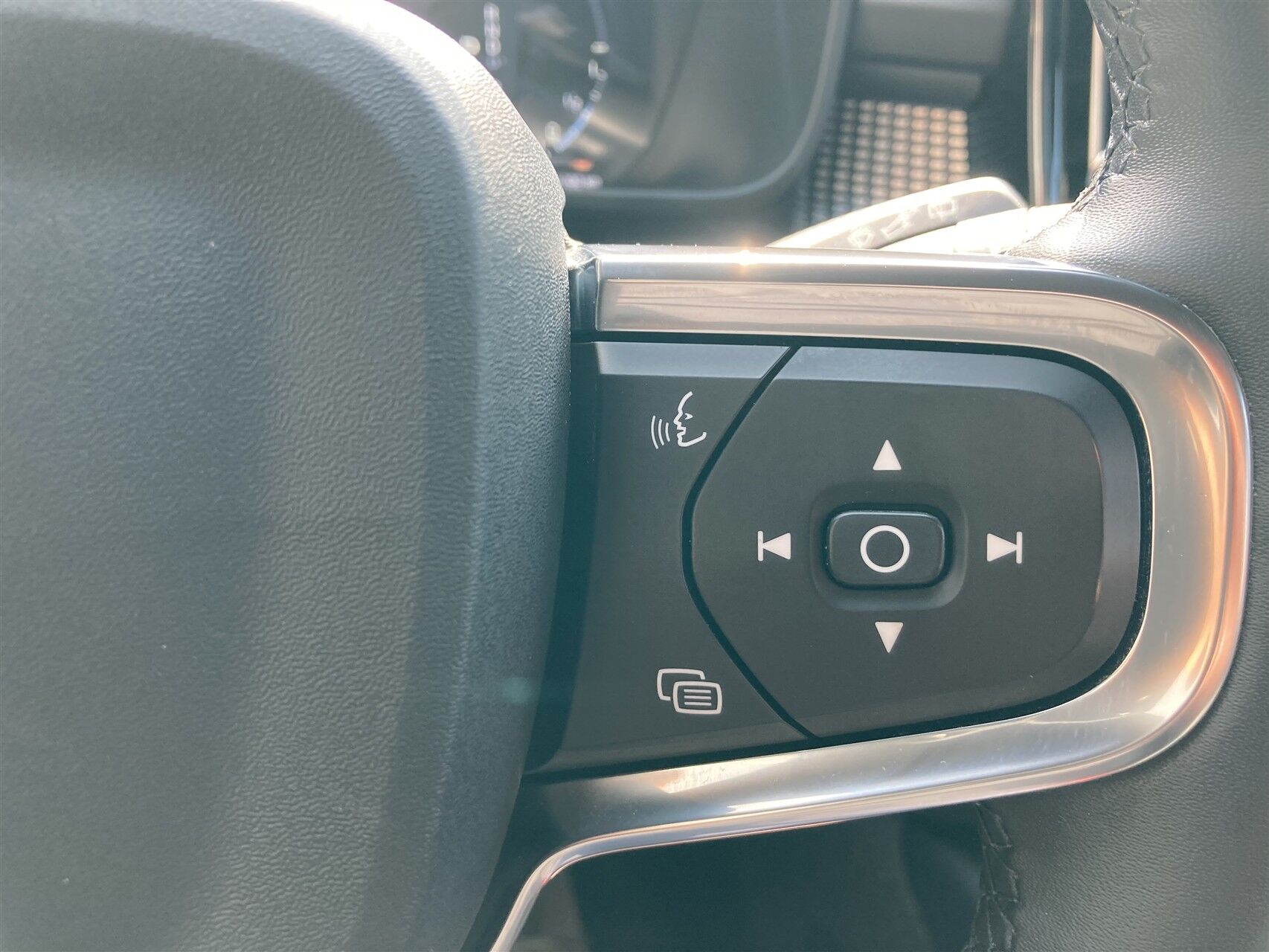 Billede af Volvo XC40 1,5 T4 Recharge  Plugin-hybrid R-design 211HK 5d 7g Aut.