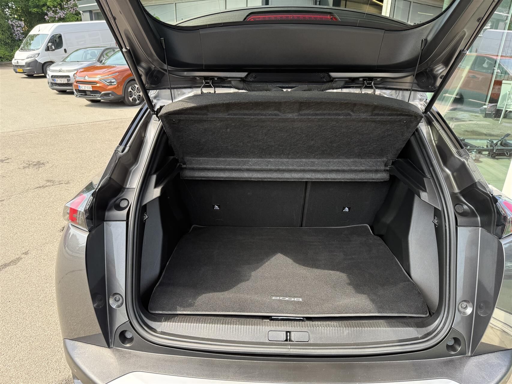 Billede af Peugeot 2008 1,2 PureTech Allure Grand 130HK 5d