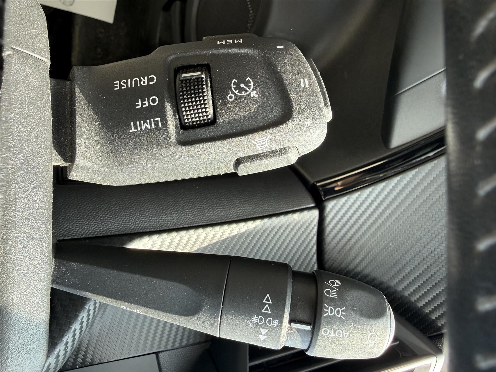 Billede af Peugeot 2008 1,2 PureTech Allure Grand 130HK 5d