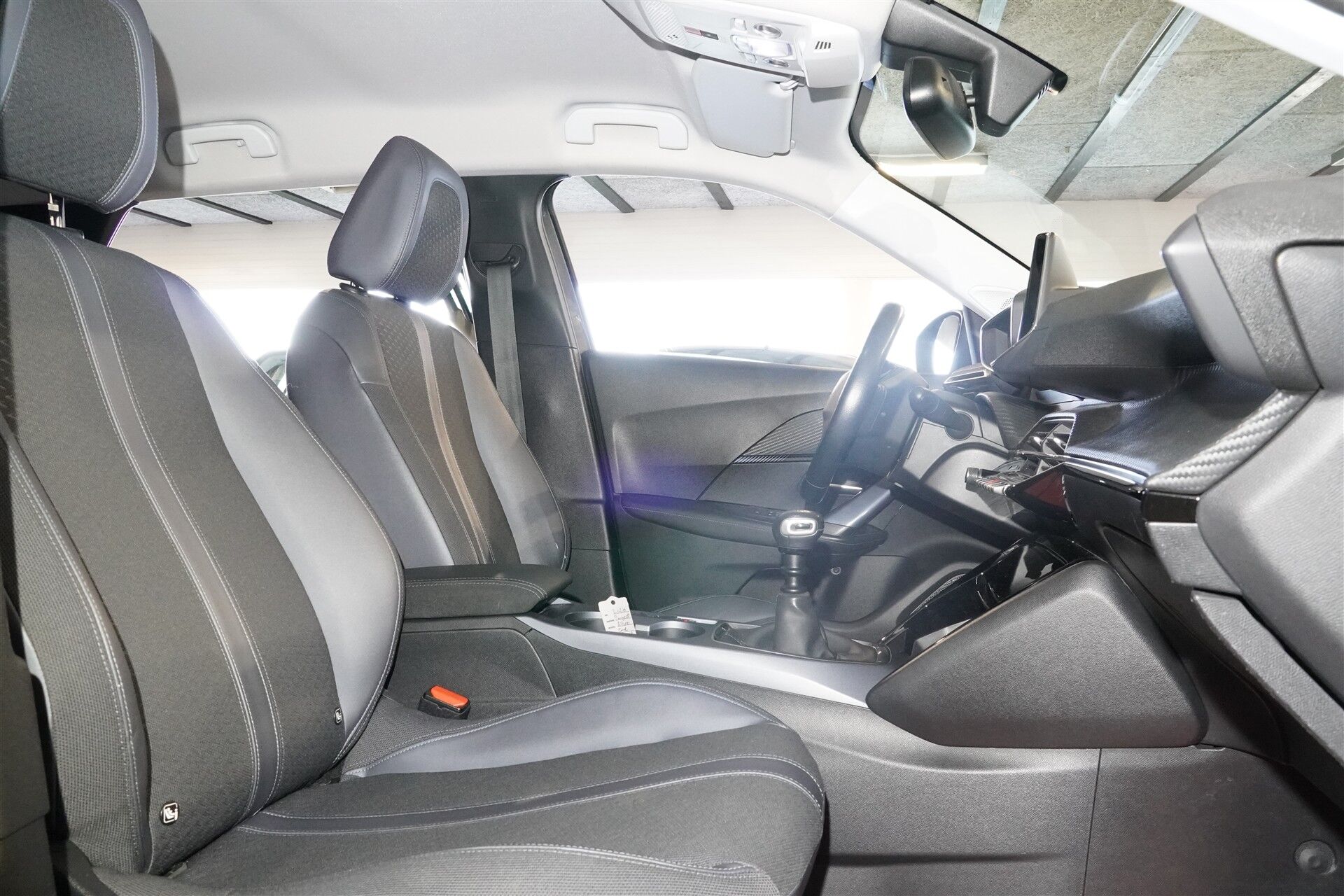Billede af Peugeot 2008 1,2 PureTech Allure 130HK 5d