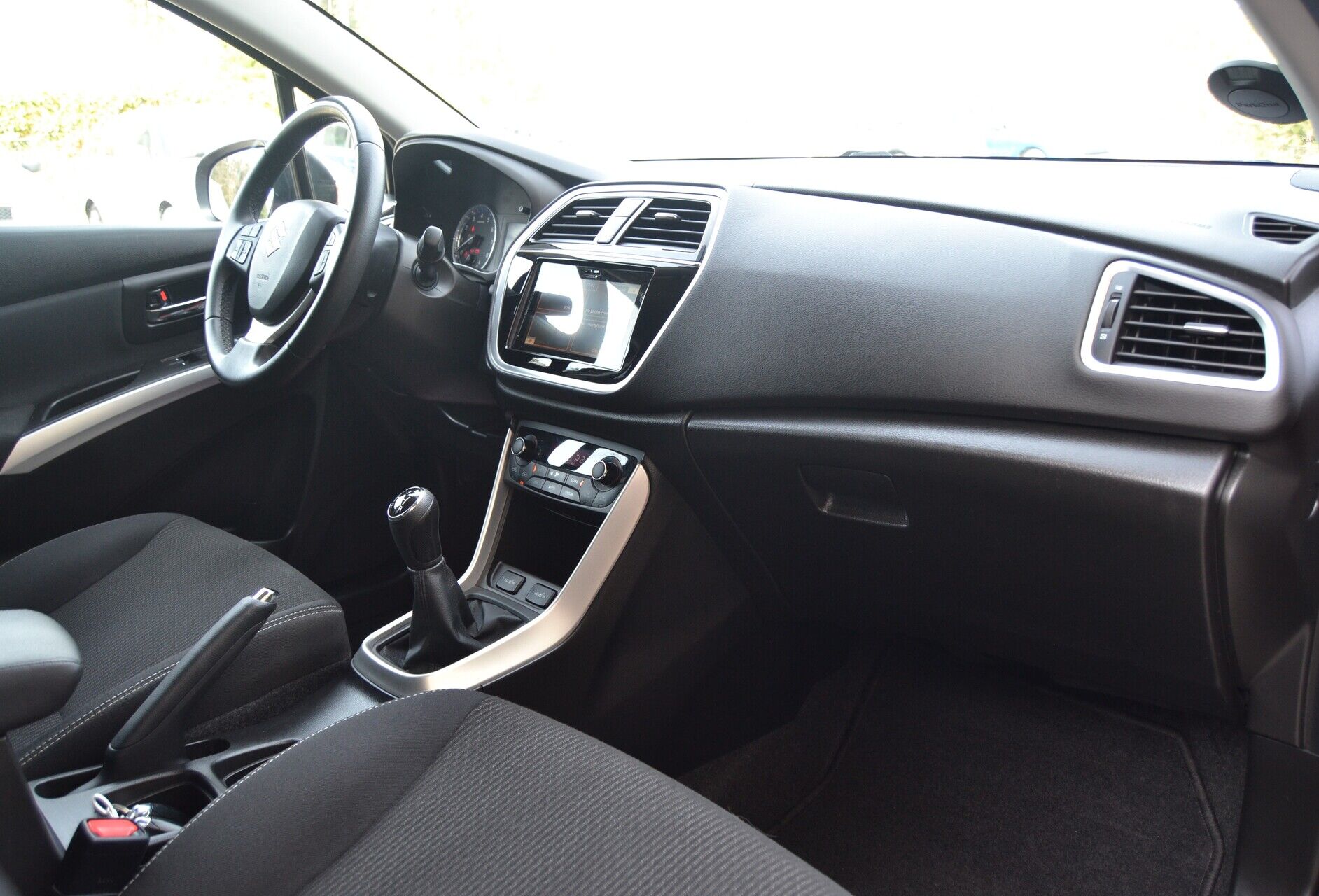 Billede af Suzuki S-Cross 1,0 Boosterjet Active 112HK 5d