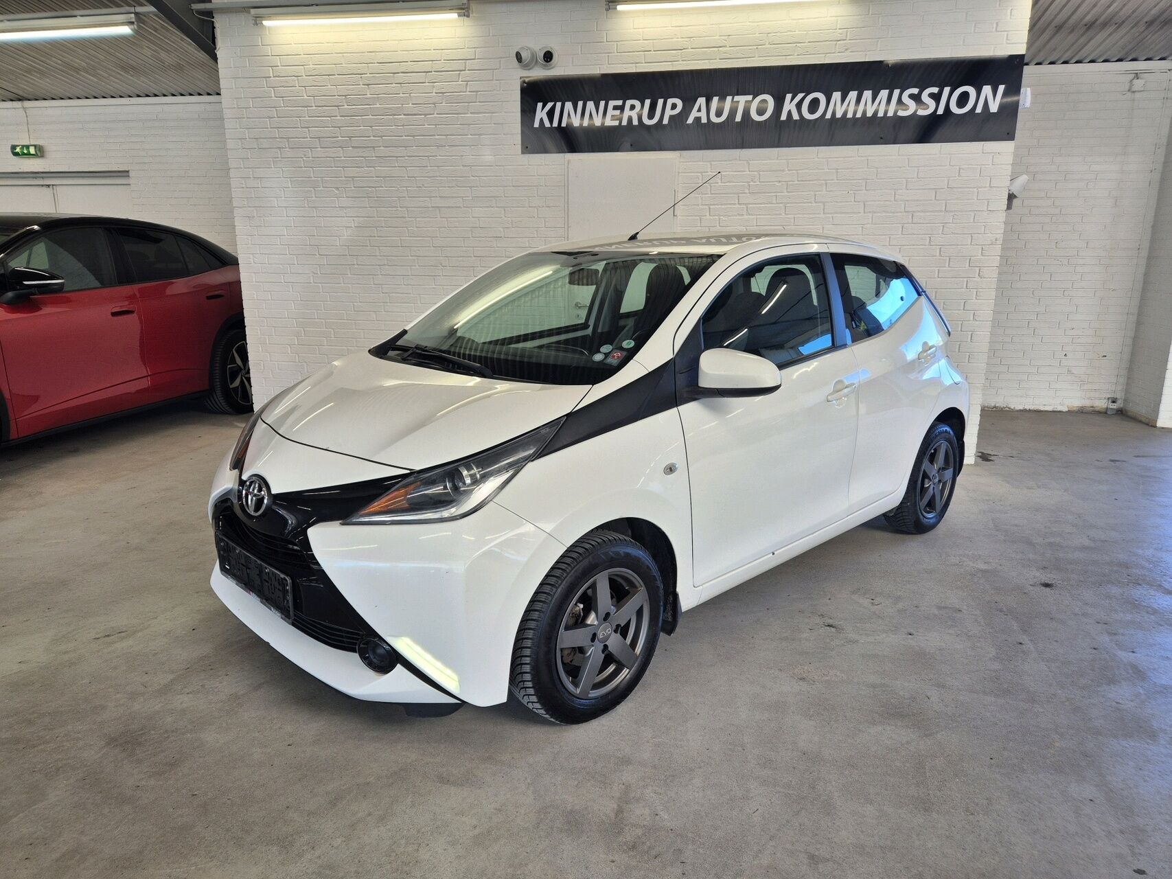 Billede af Toyota Aygo 1,0 VVT-I X-Play + X-Touch 69HK 5d