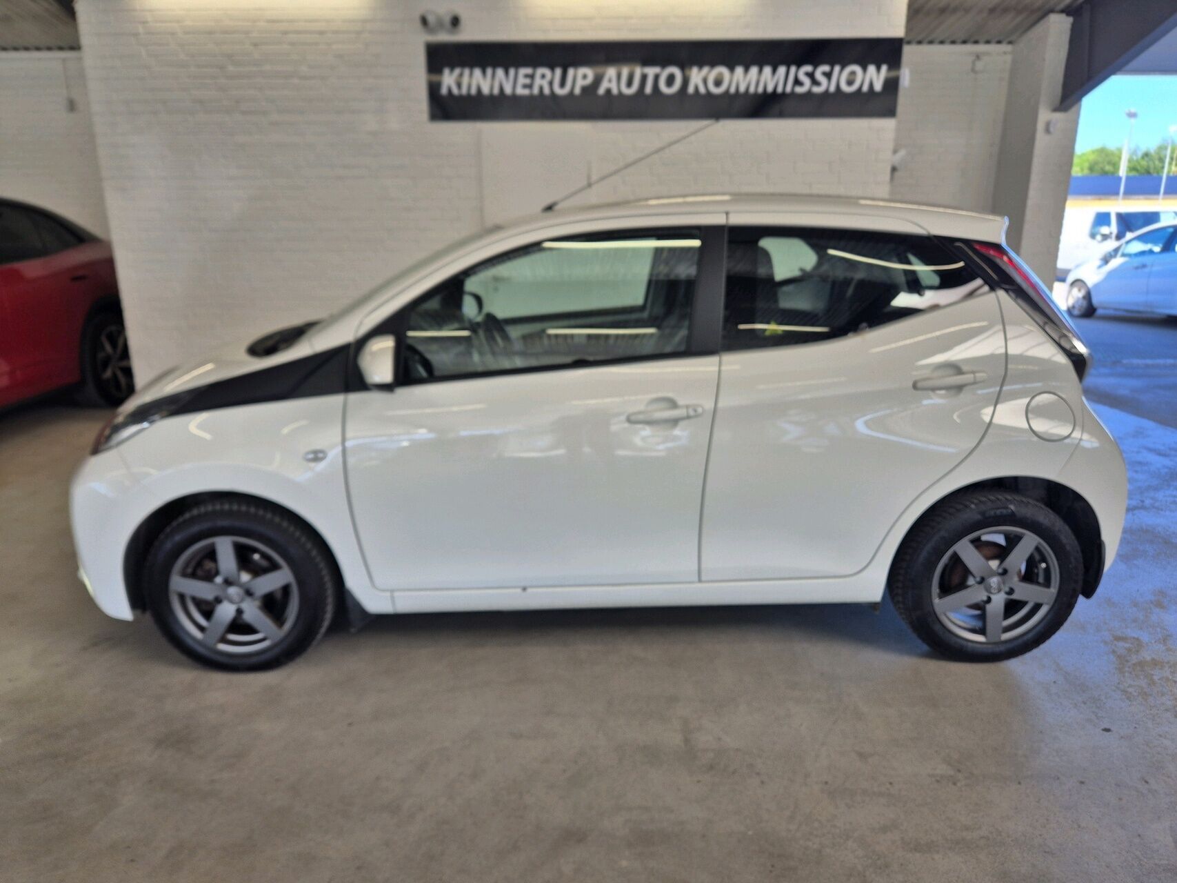Billede af Toyota Aygo 1,0 VVT-I X-Play + X-Touch 69HK 5d