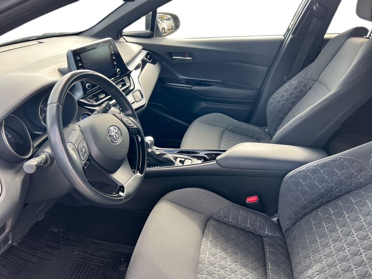 Billede af Toyota C-HR 2,0 Hybrid C-LUB Smart Multidrive S 184HK 5d Aut.