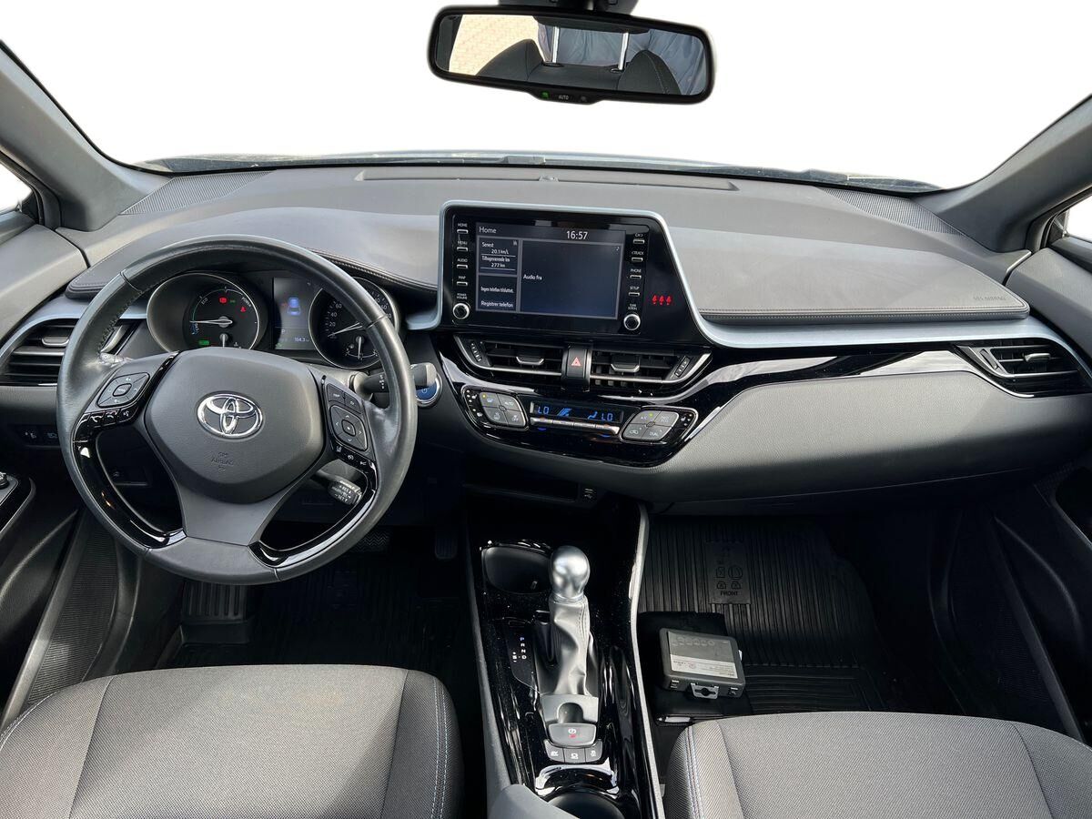 Billede af Toyota C-HR 2,0 Hybrid C-LUB Smart Multidrive S 184HK 5d Aut.