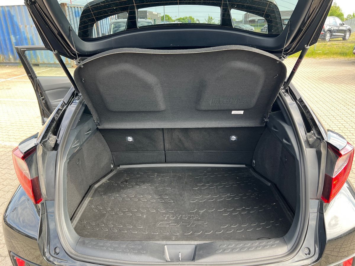 Billede af Toyota C-HR 2,0 Hybrid C-LUB Smart Multidrive S 184HK 5d Aut.