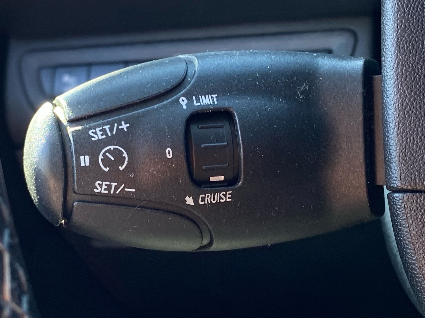 Billede af Peugeot 208 1,6 BlueHDi Allure Sky 100HK 5d