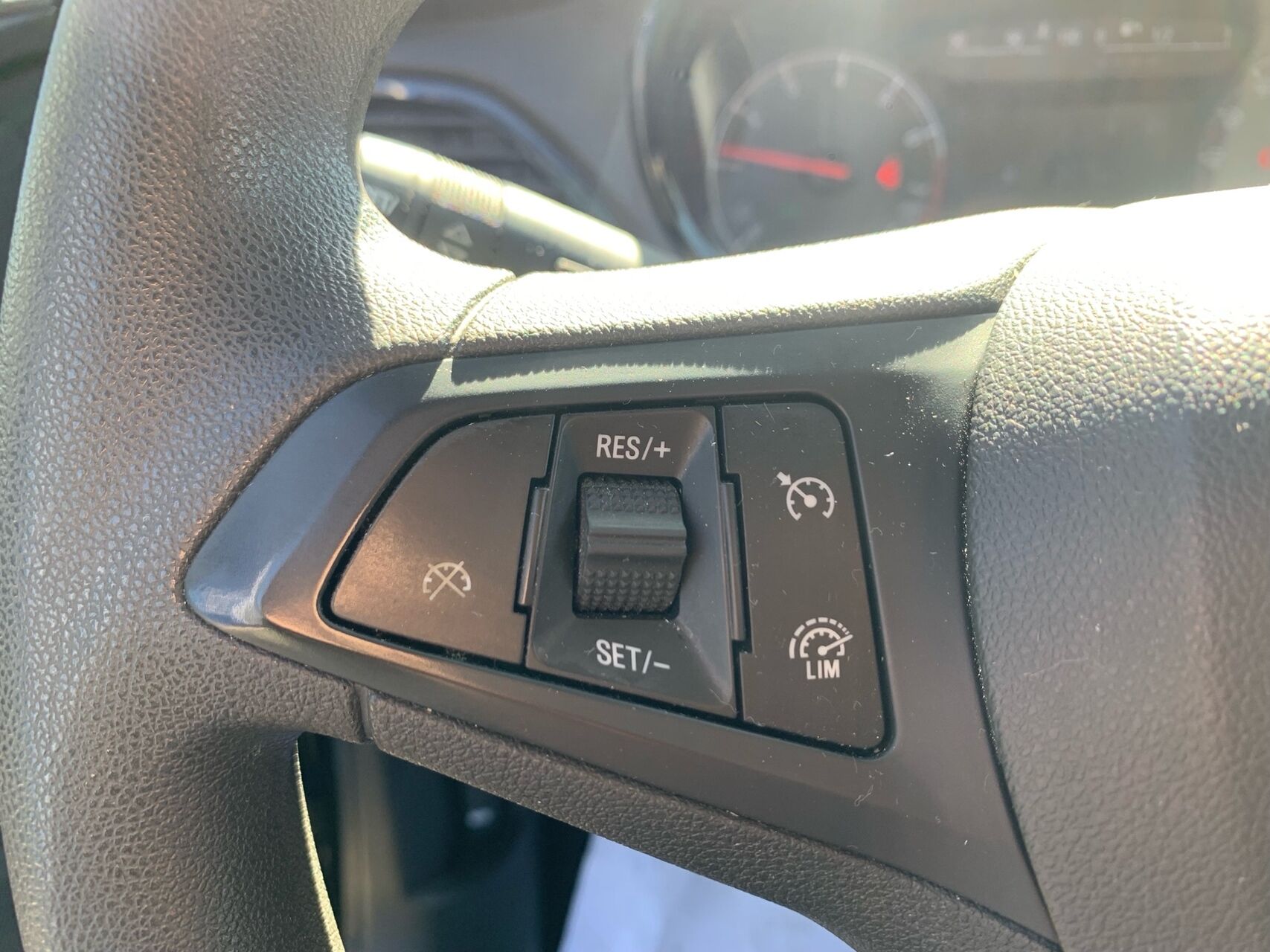 Billede af Opel Karl 1,0 Enjoy 75HK 5d