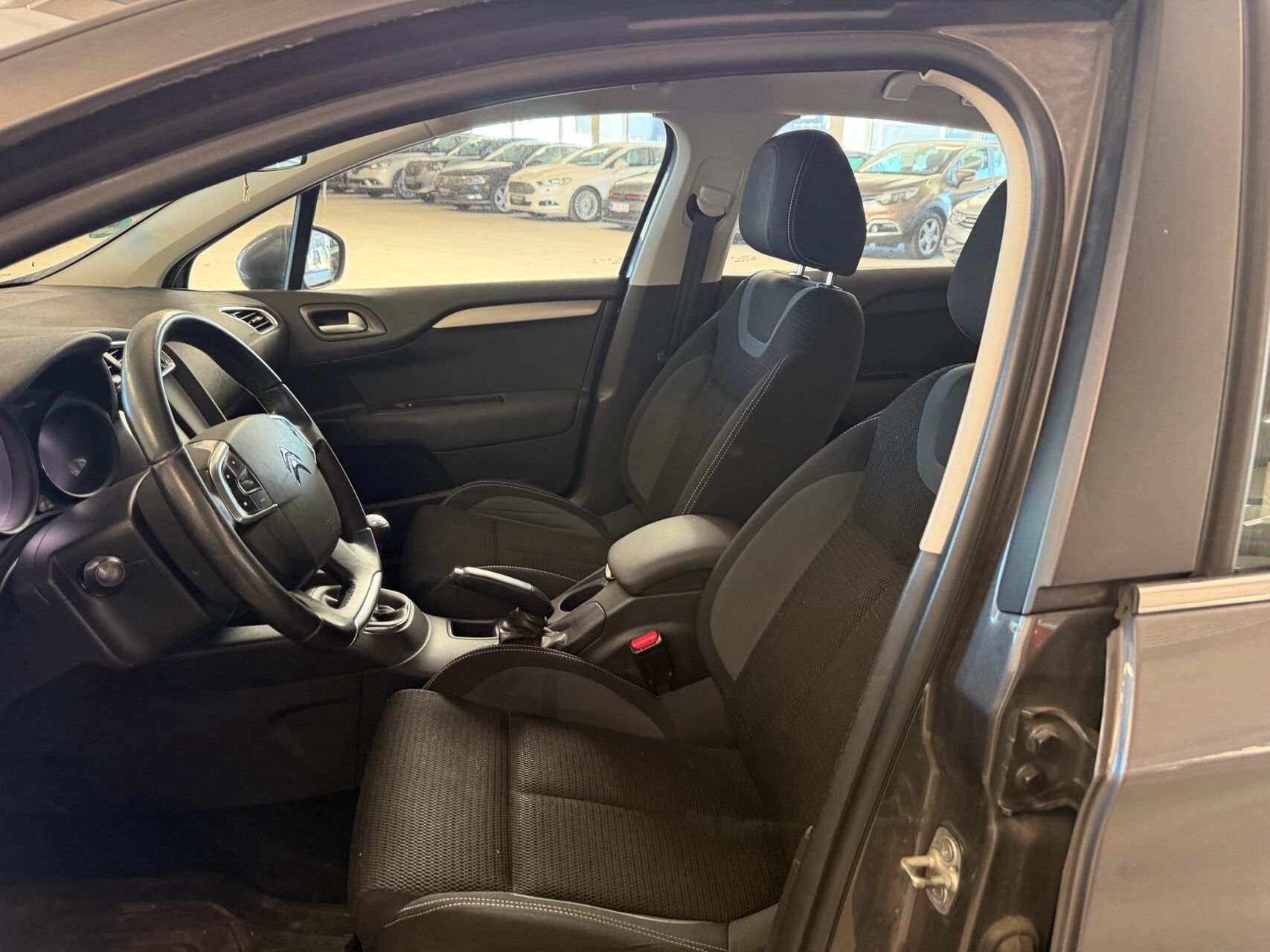 Billede af Citroën C4 1,6 Blue HDi Funky start/stop 100HK 5d