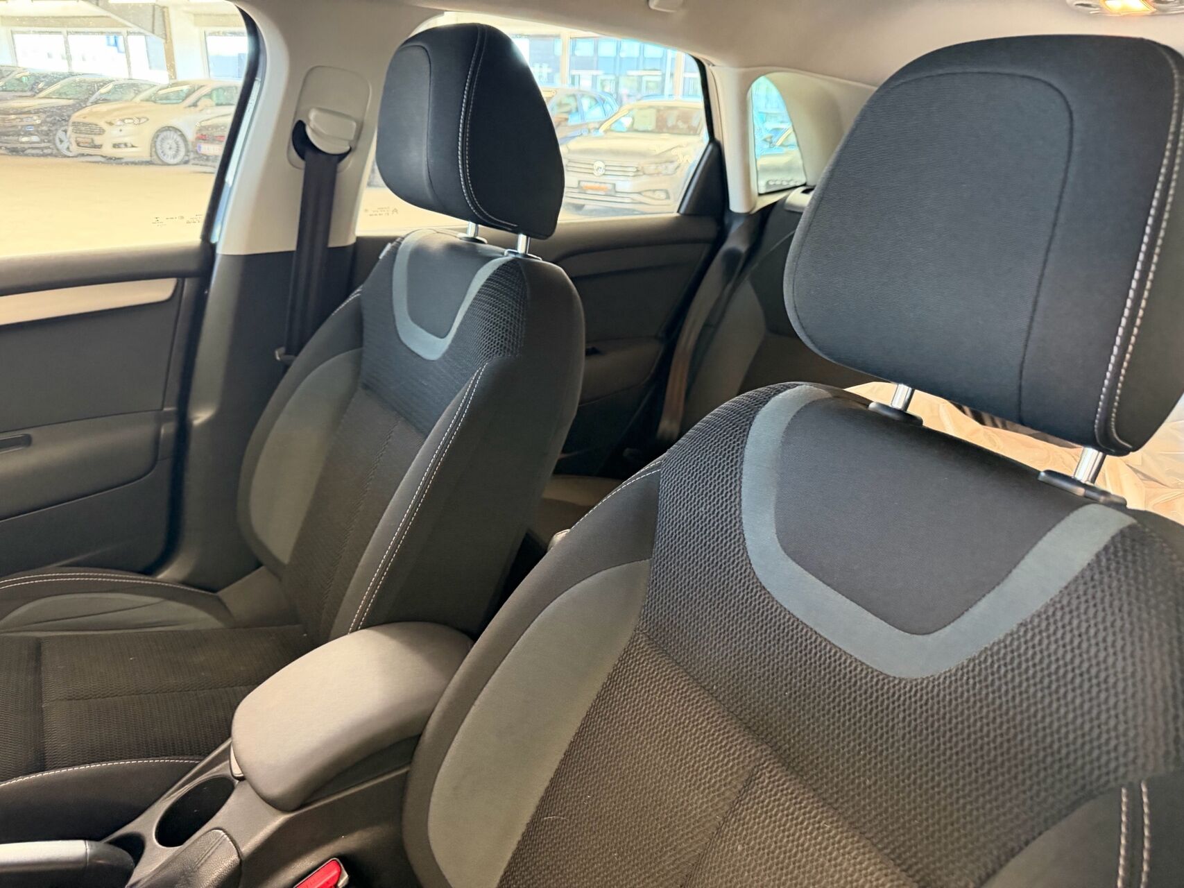 Billede af Citroën C4 1,6 Blue HDi Funky start/stop 100HK 5d