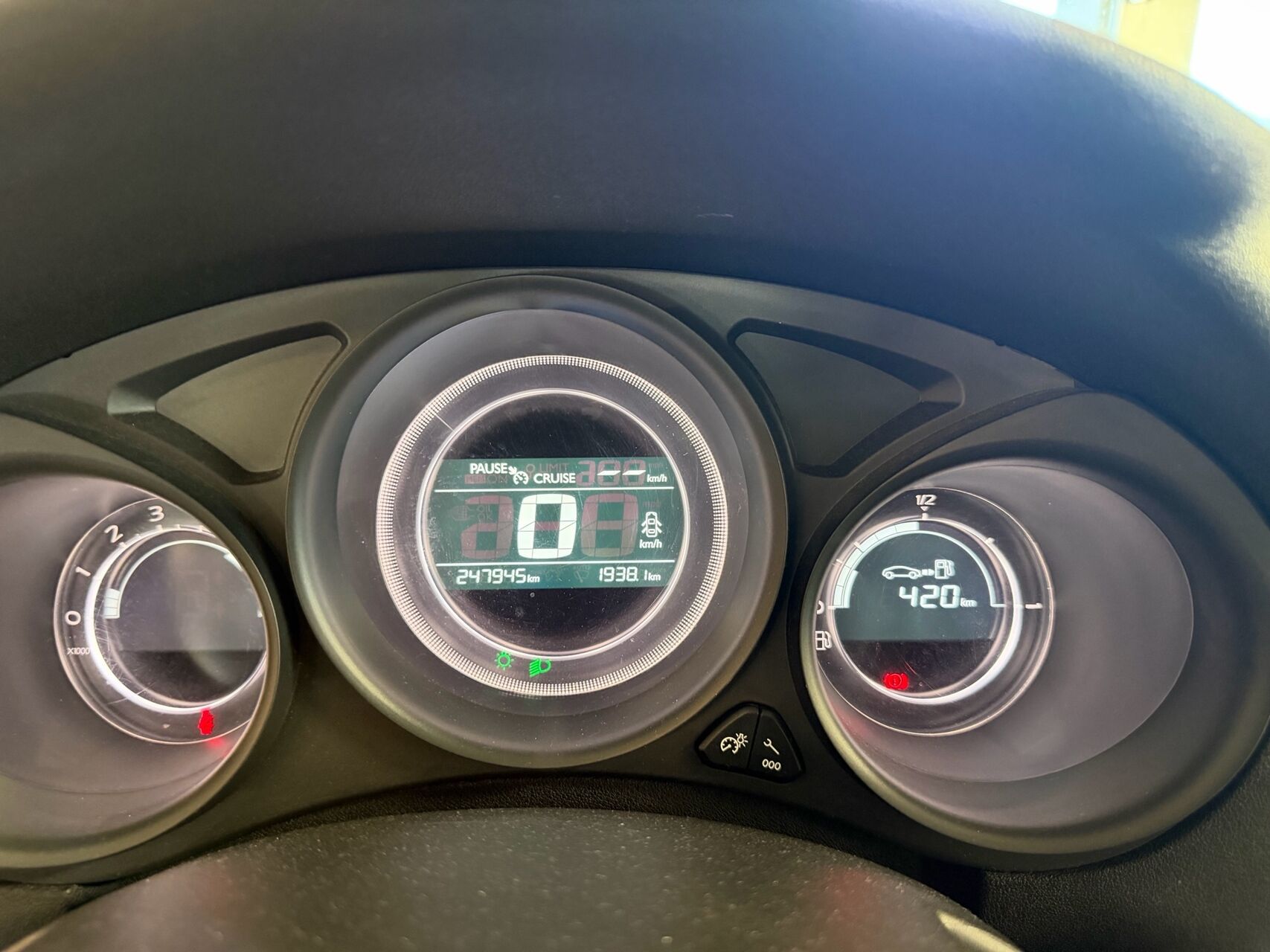 Billede af Citroën C4 1,6 Blue HDi Funky start/stop 100HK 5d