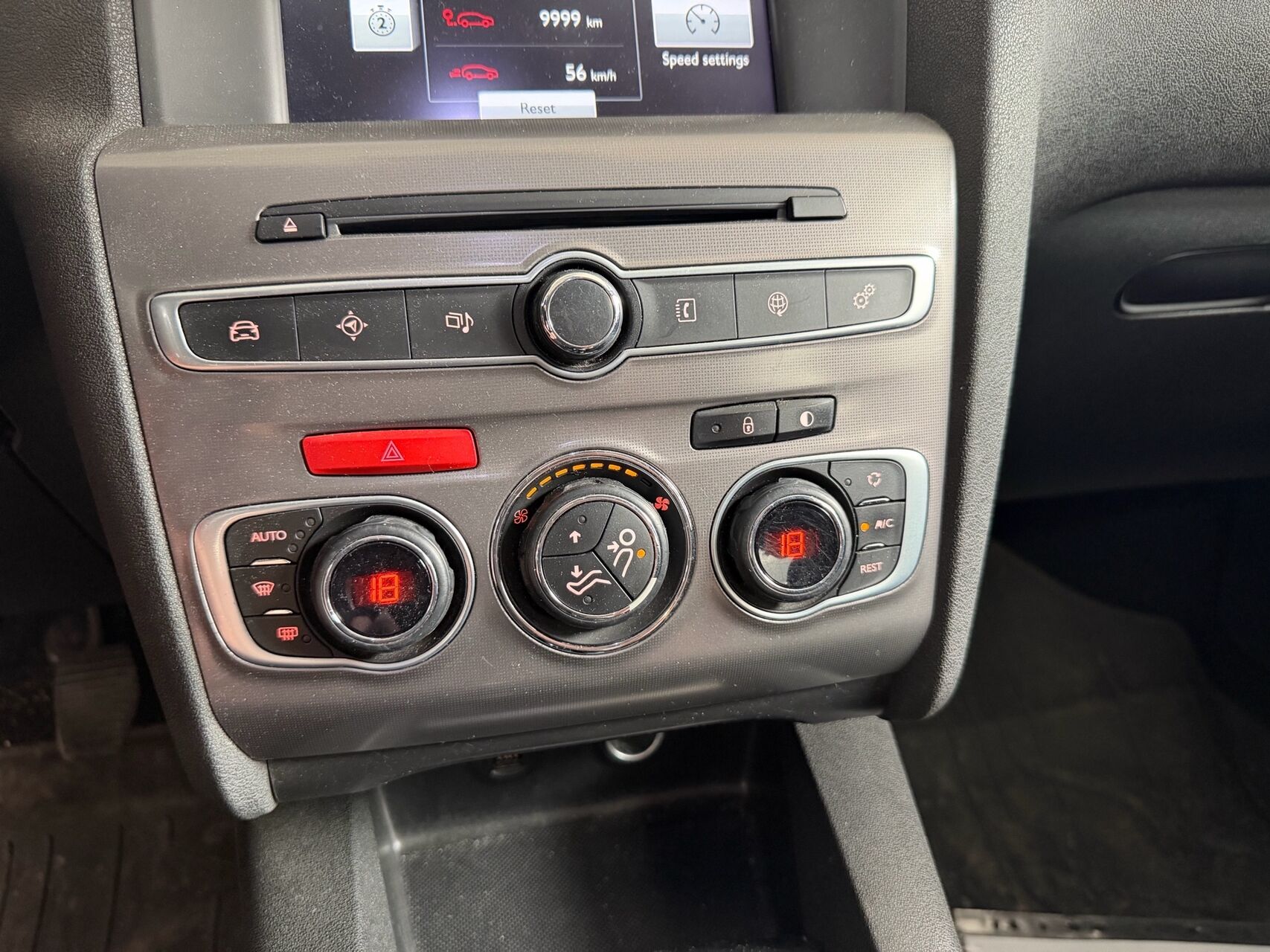 Billede af Citroën C4 1,6 Blue HDi Funky start/stop 100HK 5d
