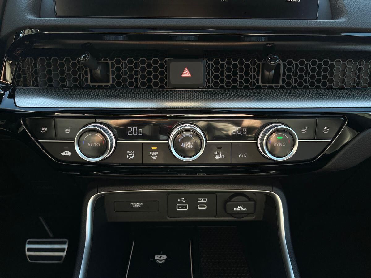 Billede af Honda CR-V 2,0 i-MMD  Plugin-hybrid Advance Tech E-CVT 184HK 5d Trinl. Gear
