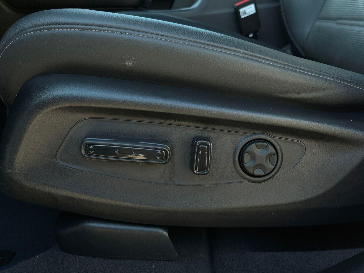 Billede af Honda CR-V 2,0 i-MMD  Plugin-hybrid Advance Tech E-CVT 184HK 5d Trinl. Gear