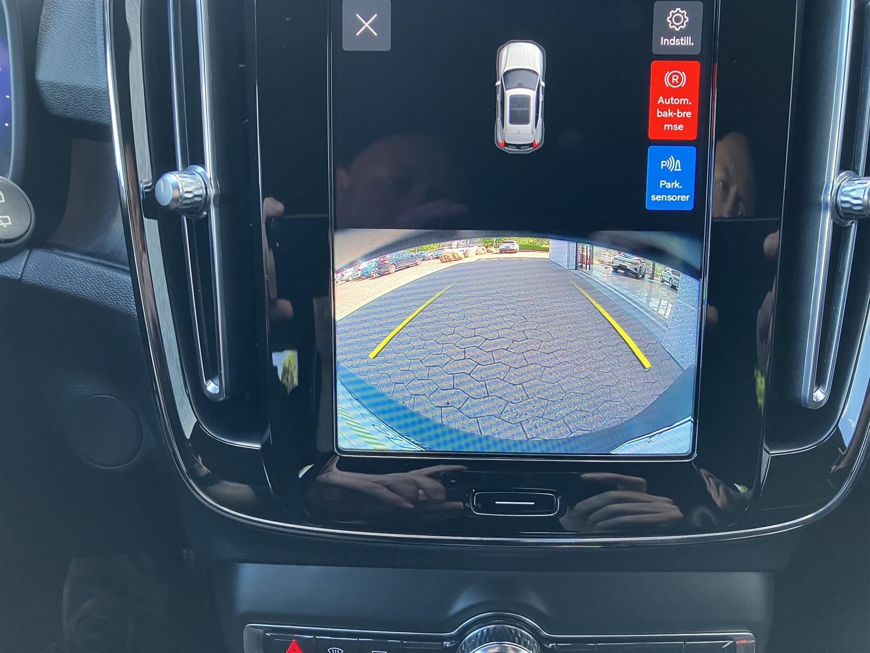 Billede af Volvo XC40 P6 Recharge Core 231HK 5d Aut.