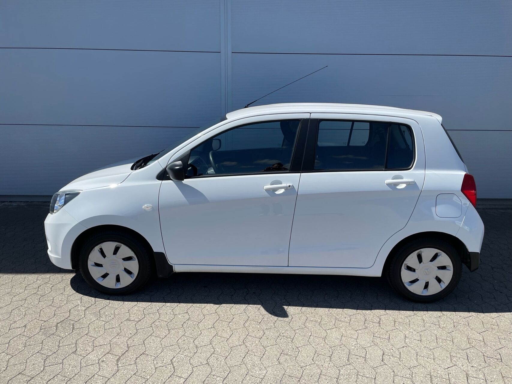 Billede af Suzuki Celerio 1,0 Dualjet 12V Club 68HK 5d