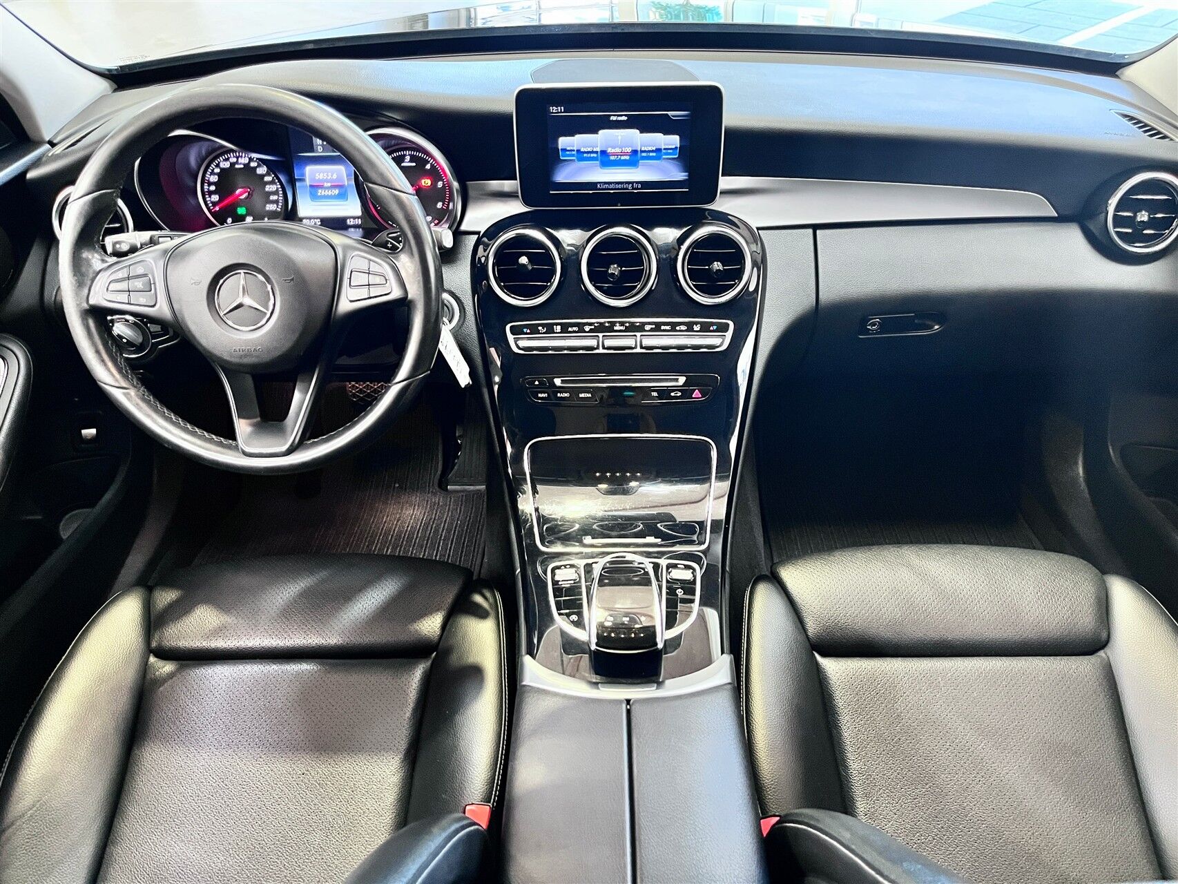 Billede af Mercedes-Benz C220 d T 2,1 D Progressive 9G-Tronic 170HK Stc Aut.