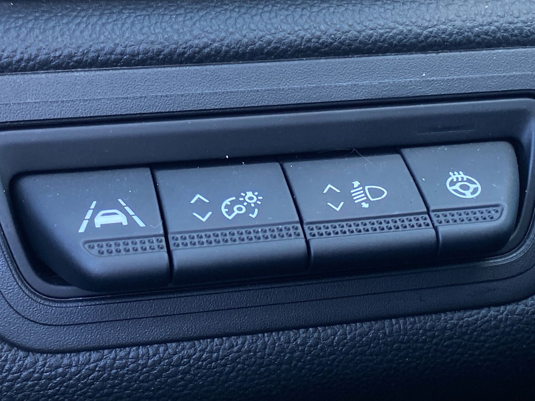 Billede af Renault Captur 1,3 TCE  Mild hybrid Techno EDC 140HK 5d 7g Aut.