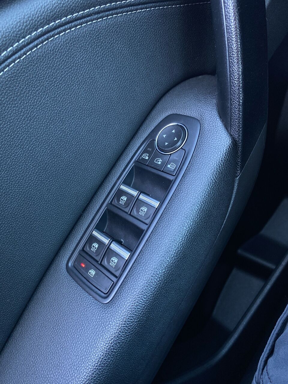 Billede af Renault Captur 1,3 TCE  Mild hybrid Techno EDC 140HK 5d 7g Aut.