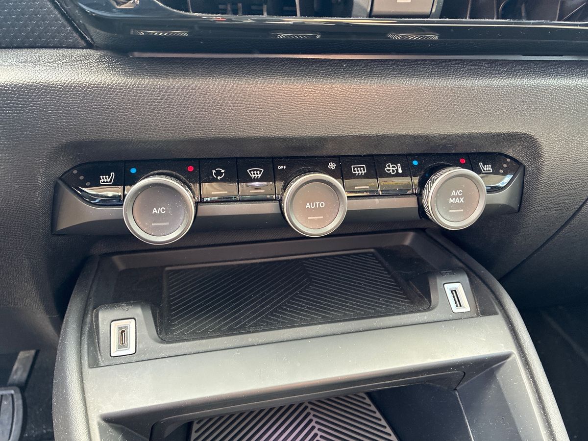 Billede af Citroën C4 1,2 PureTech Shine EAT8 130HK 5d 8g Aut.