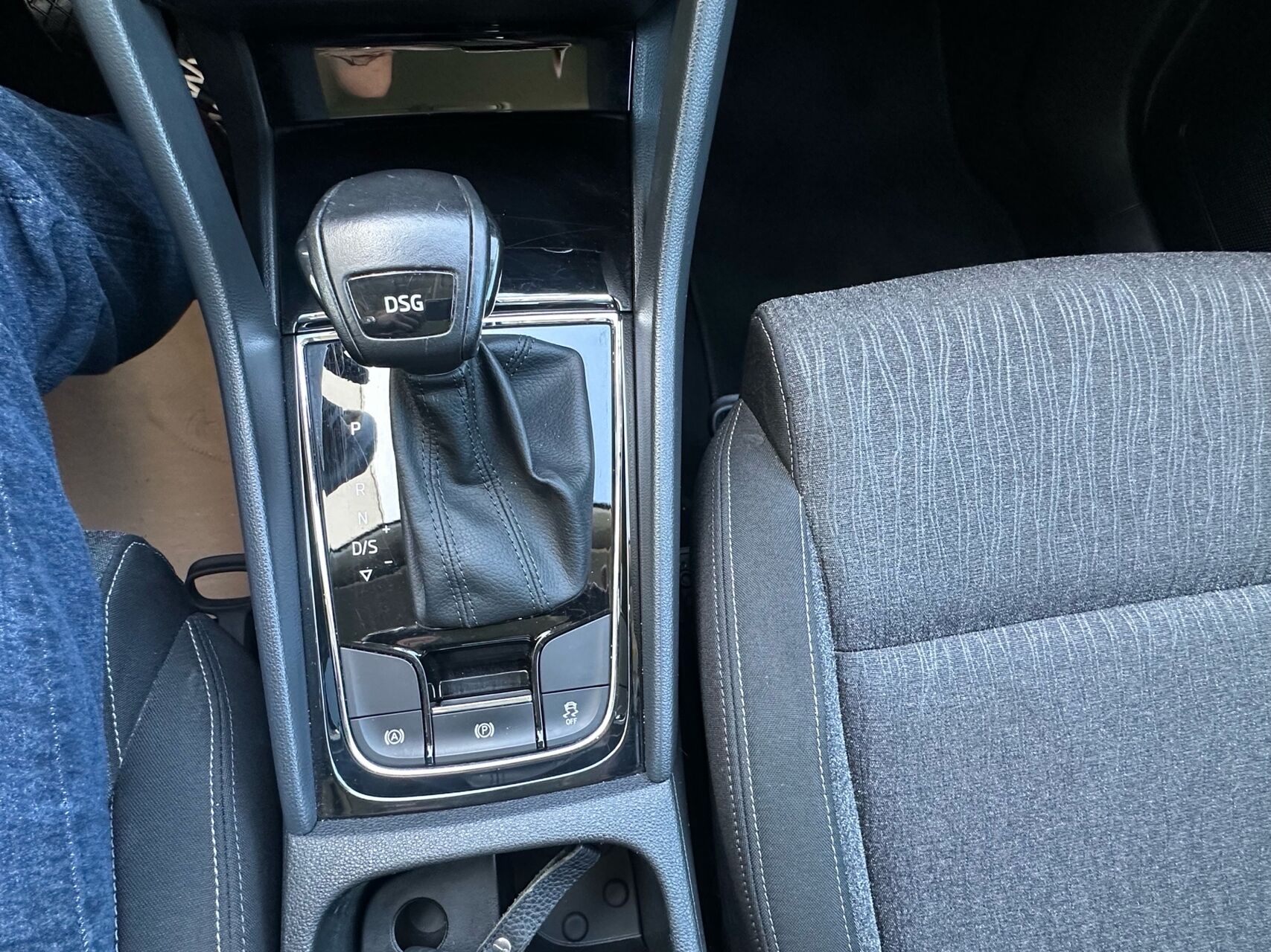Billede af Skoda Karoq 1,0 TSI Style DSG 115HK 5d 7g Aut.