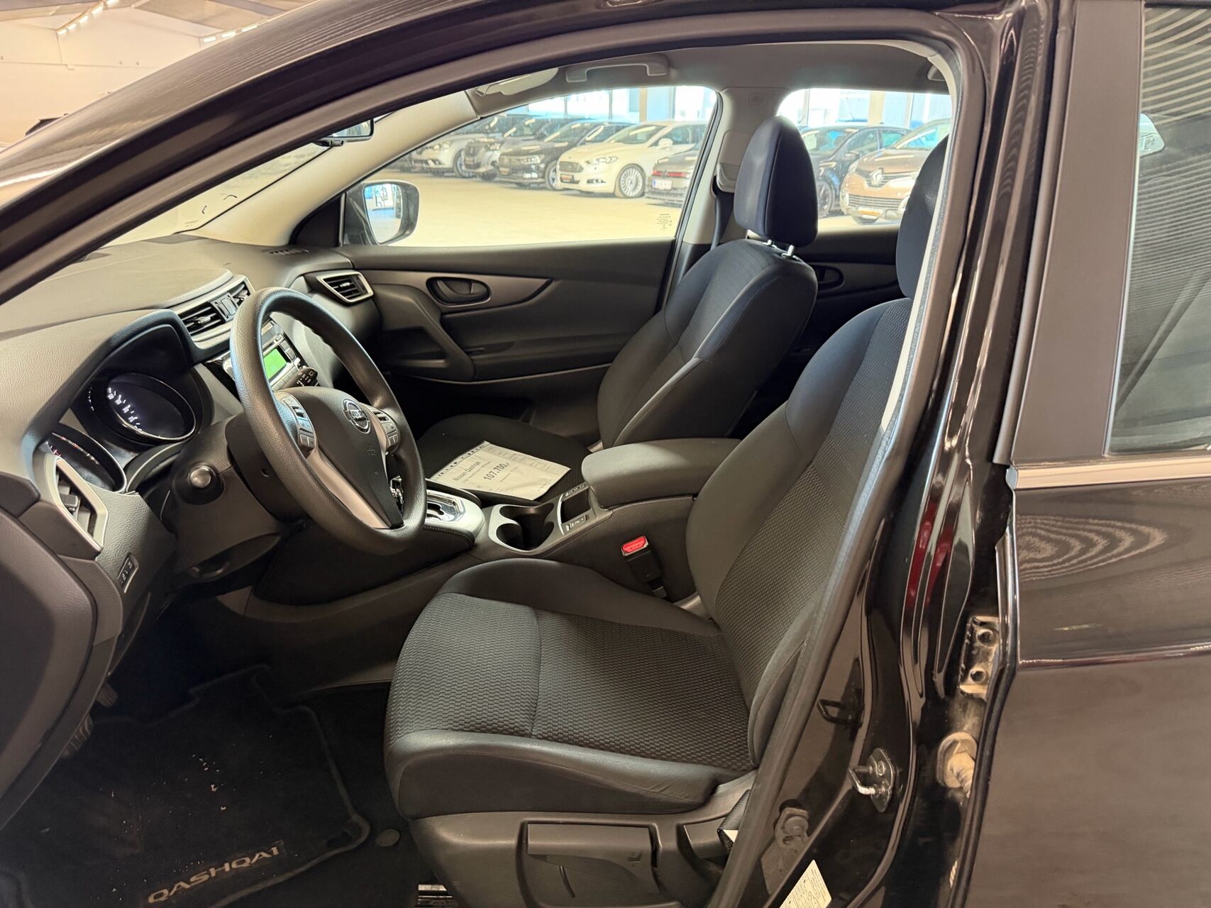 Billede af Nissan Qashqai 1,2 Dig-T Visia 4X2 X-Tronic 115HK 5d 6g Aut.
