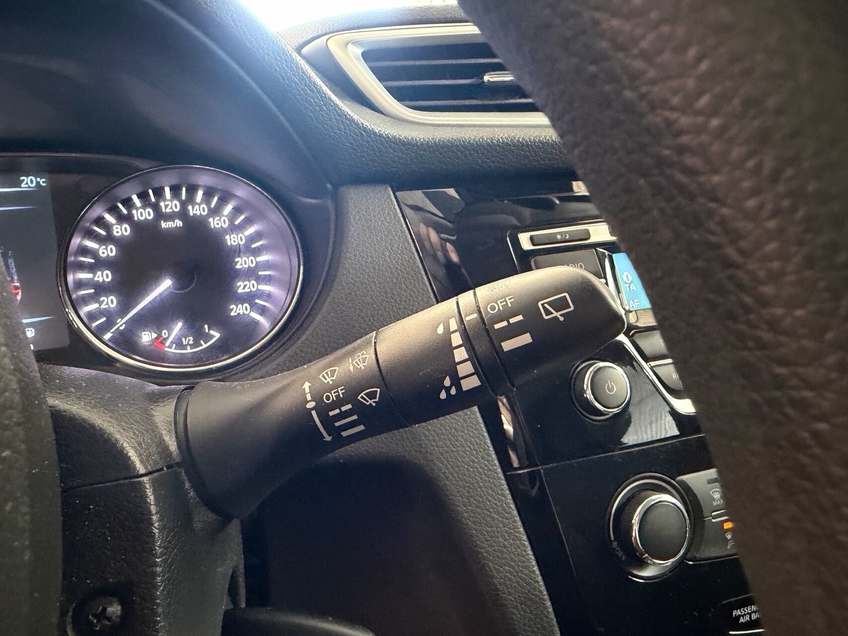Billede af Nissan Qashqai 1,2 Dig-T Visia 4X2 X-Tronic 115HK 5d 6g Aut.