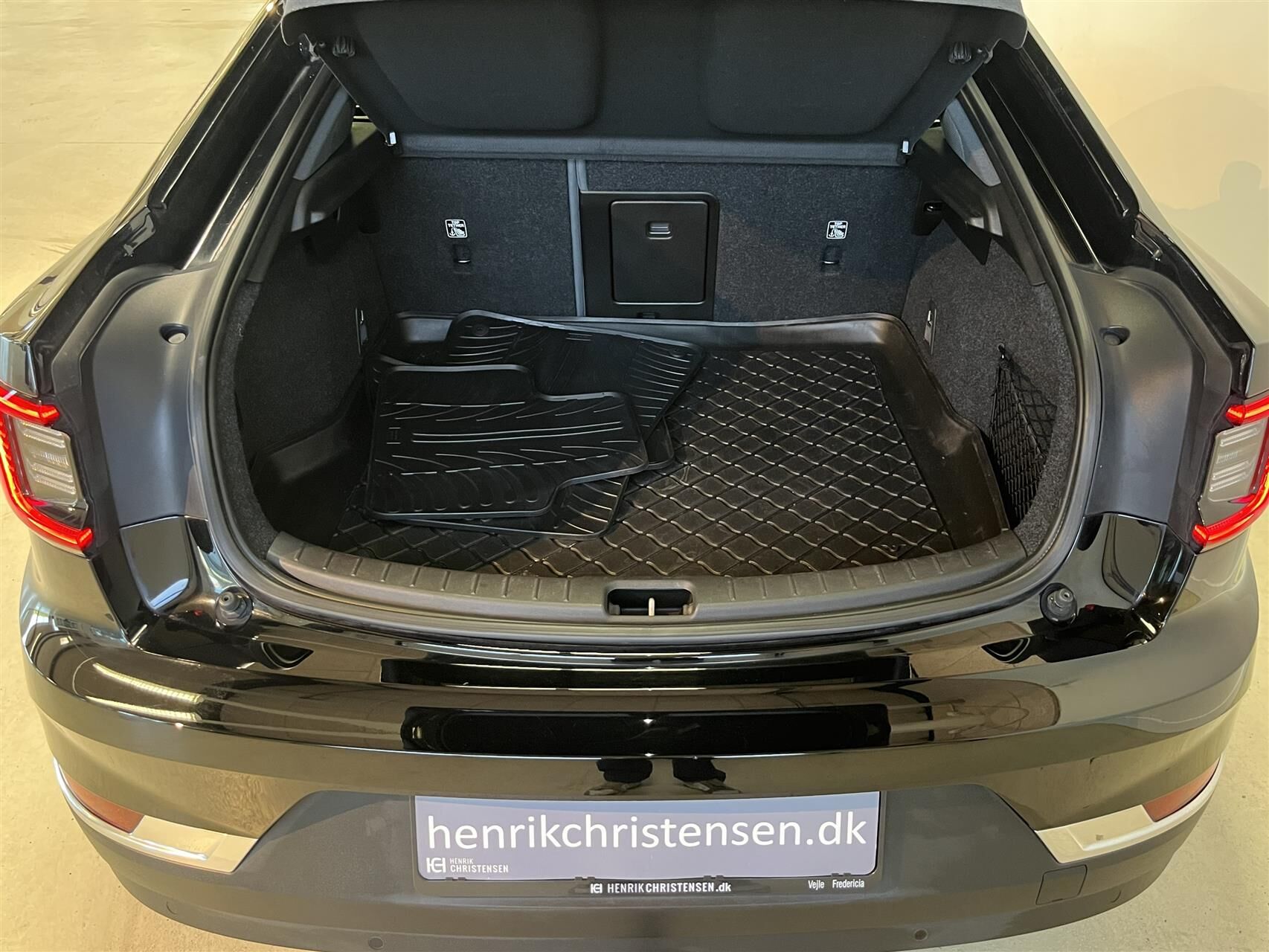 Billede af Polestar 2 EL Intro Dual motor AWD 408HK 5d Aut.