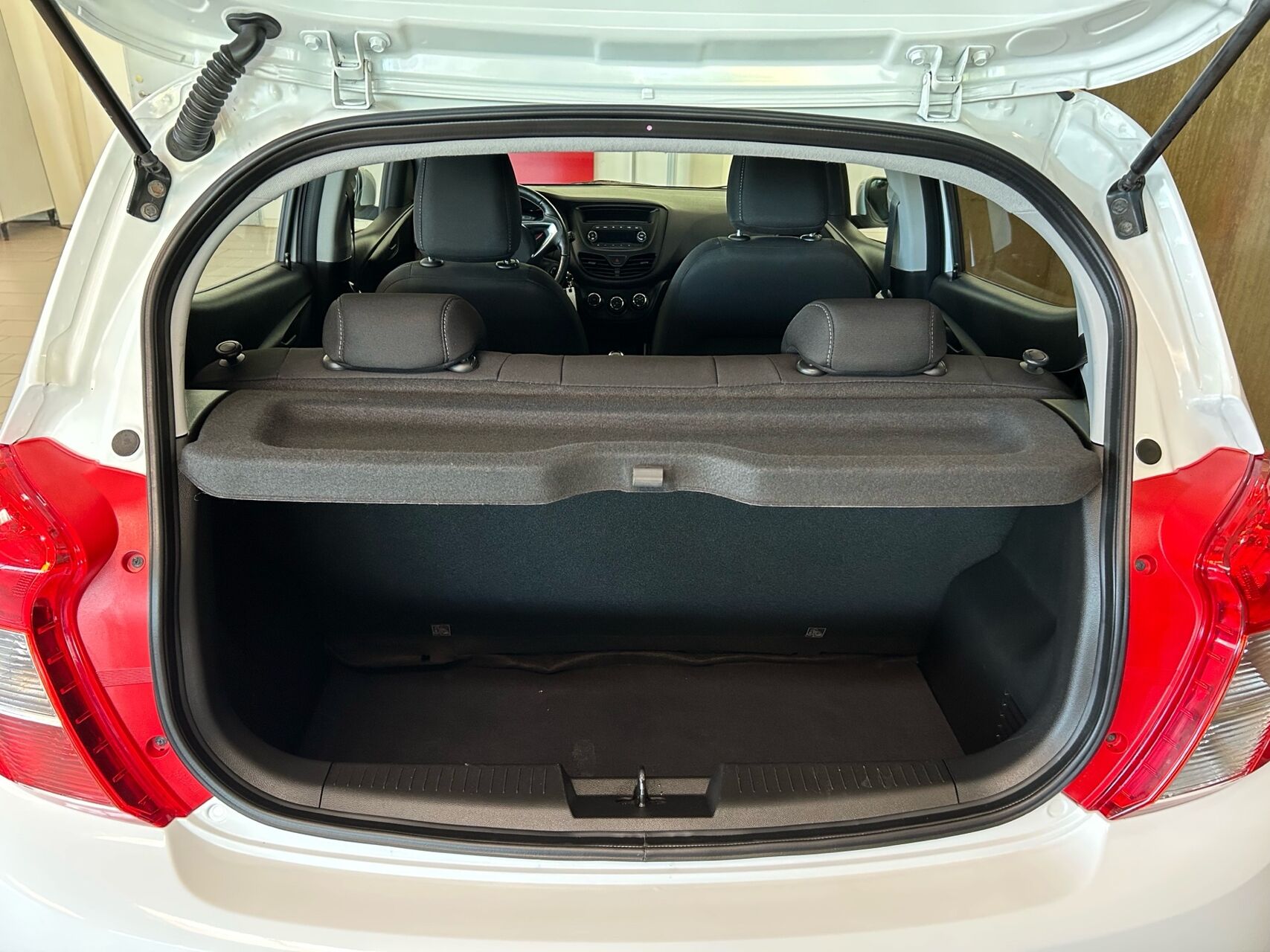 Billede af Opel Karl 1,0 Enjoy Easytronic 75HK 5d Aut.
