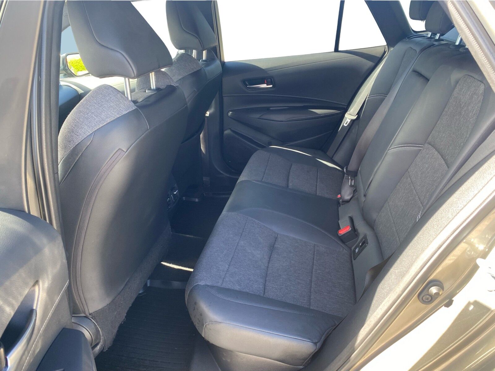 Billede af Toyota Corolla Touring Sports 1,8 Hybrid Active Premium E-CVT 122HK Stc Trinl. Gear