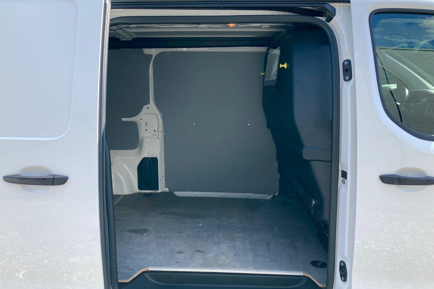 Billede af Toyota Proace Long 2,0 D Comfort Master 144HK Van 6g