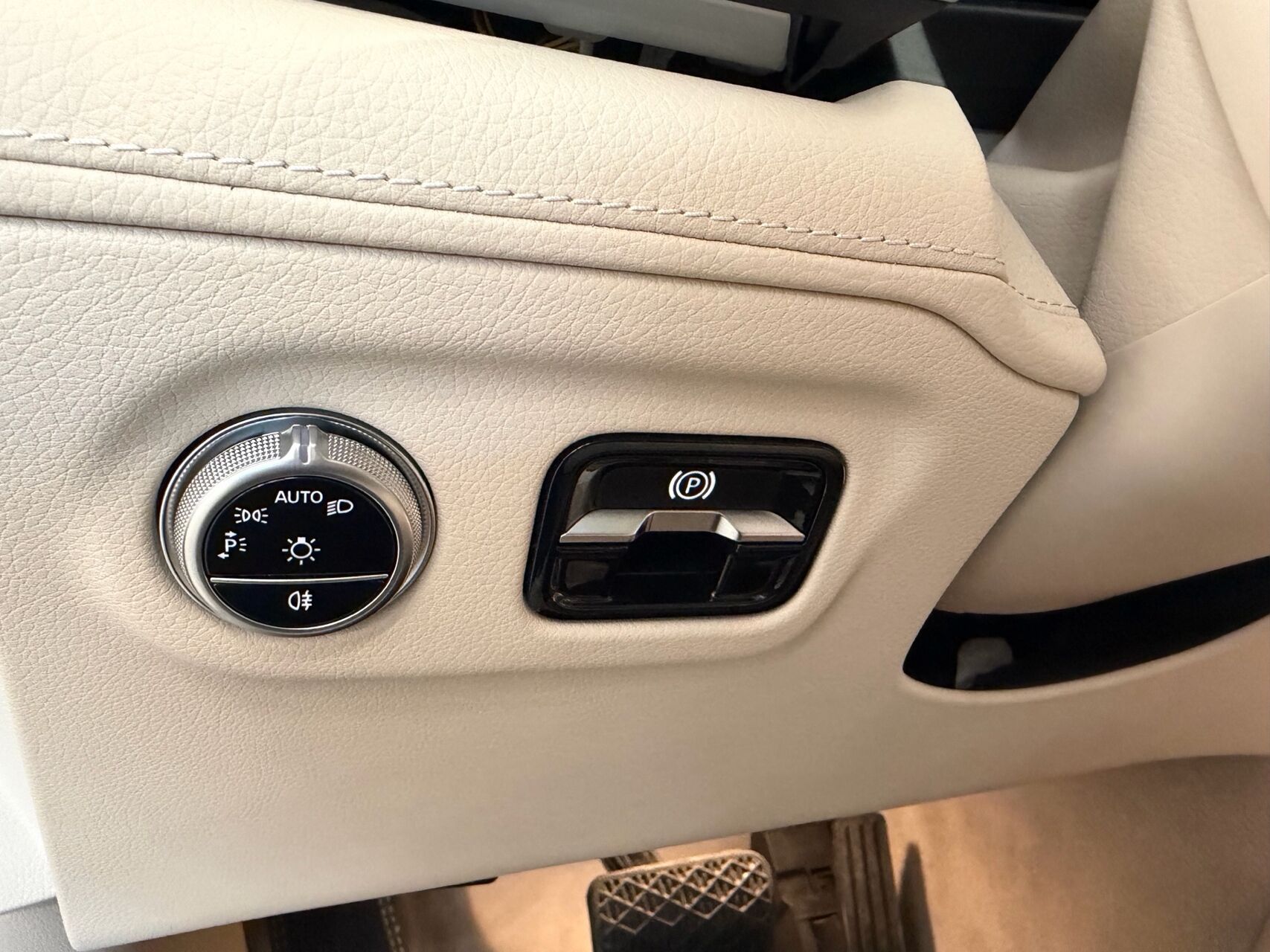 Billede af Mercedes-Benz EQS 580 EL Premium Plus 4Matic 523HK Aut.