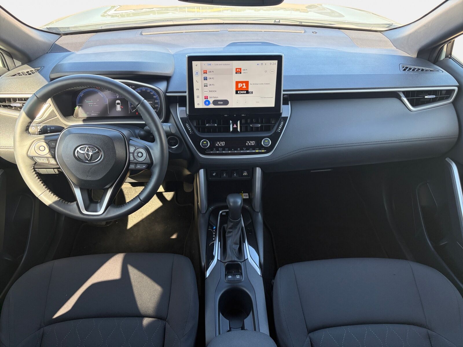 Billede af Toyota Corolla Cross 1,8 Hybrid Style Comfort 140HK 5d Aut.