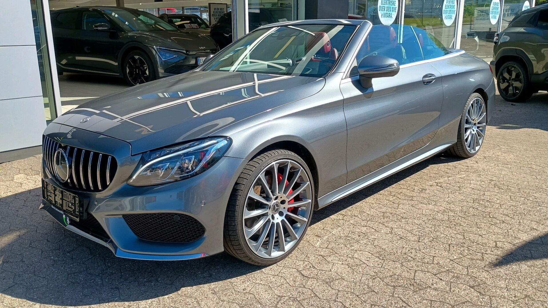 Billede af Mercedes-Benz C250 2,0 9G-Tronic 211HK Cabr. Aut.