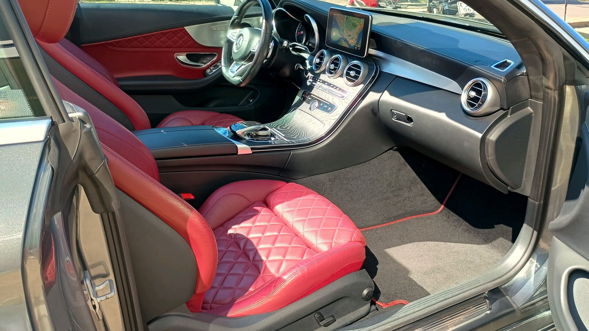Billede af Mercedes-Benz C250 2,0 9G-Tronic 211HK Cabr. Aut.